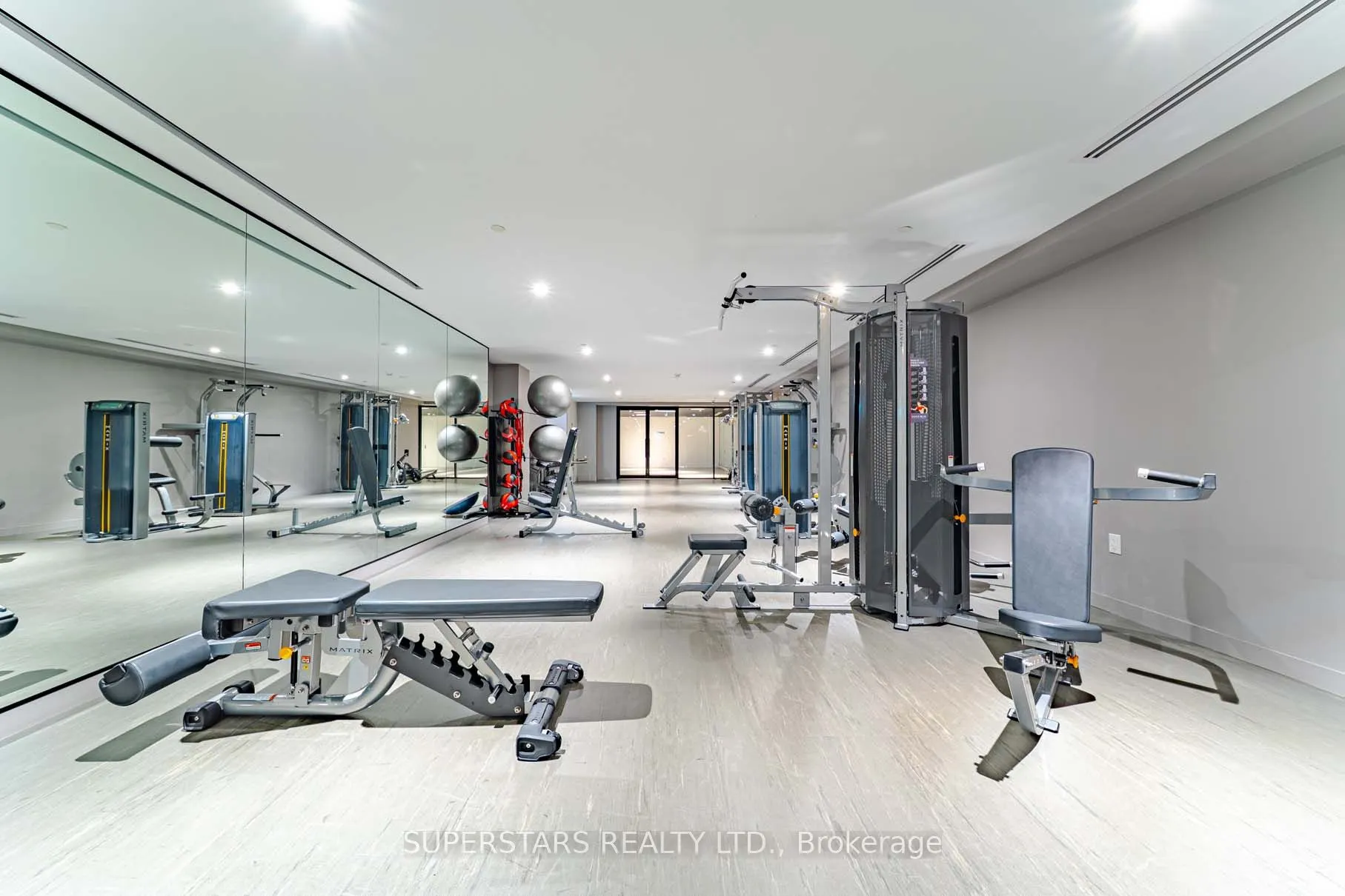 195 McCaul Street, #717