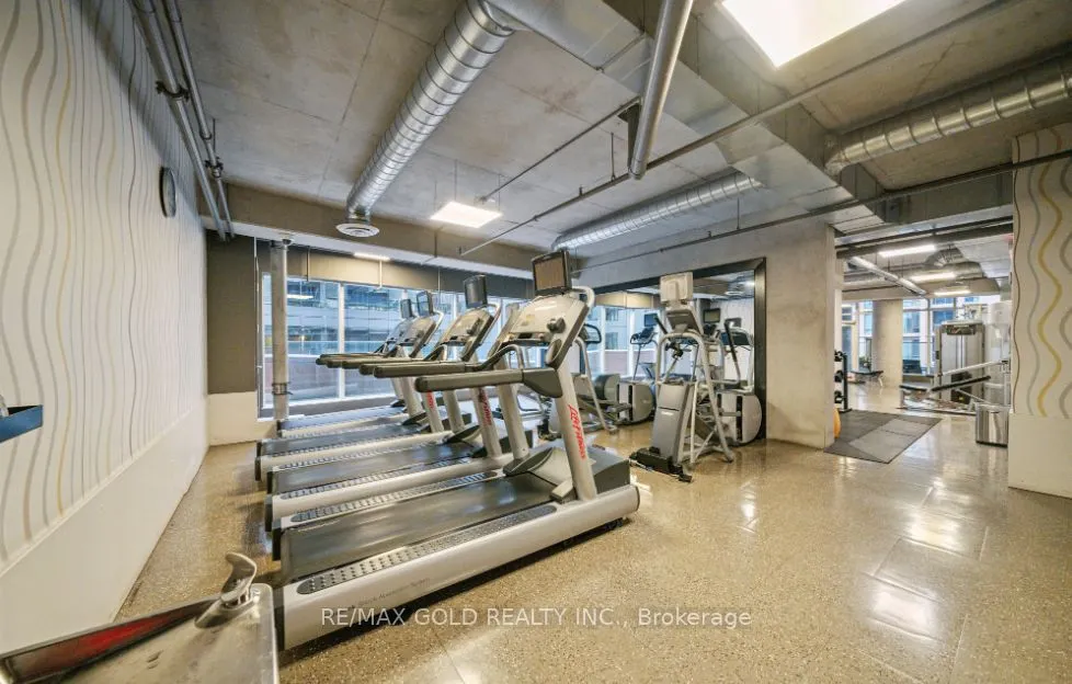 21 Widmer Street, #4202