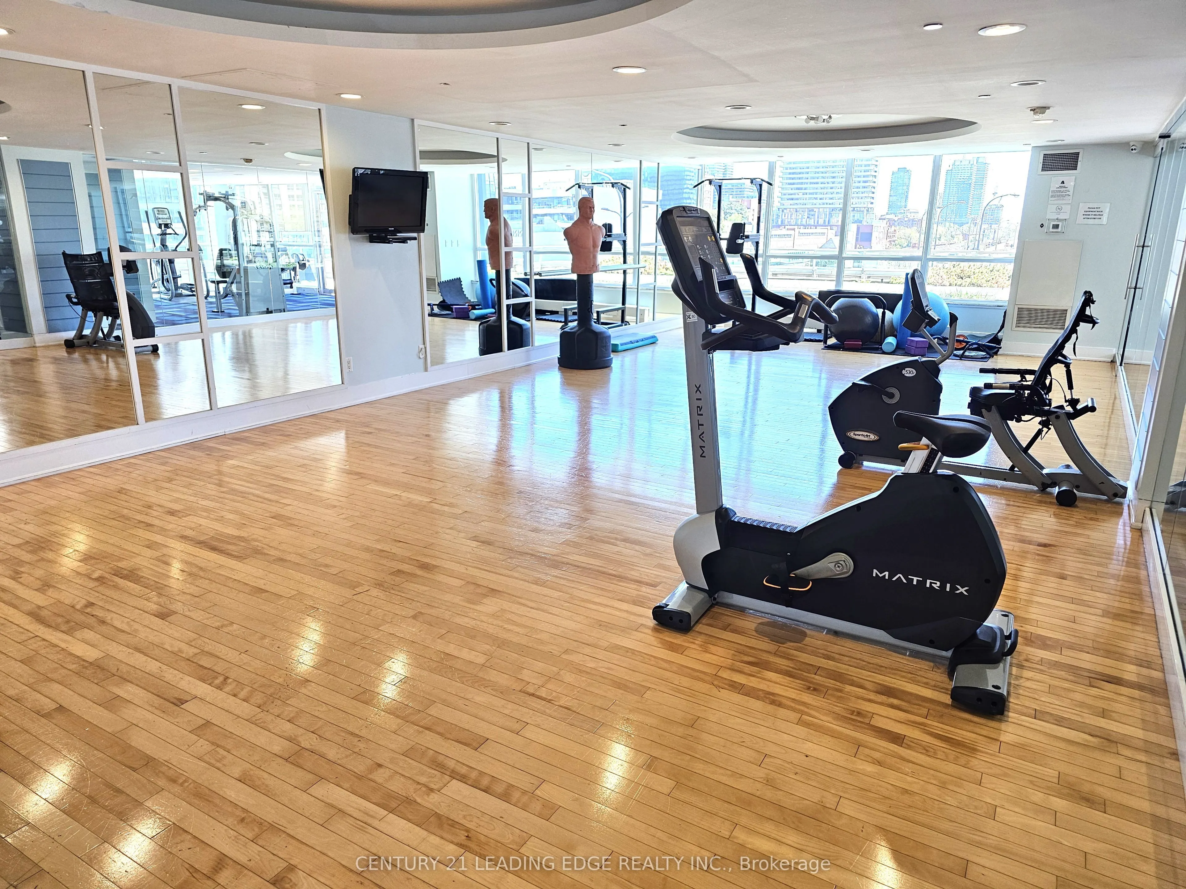 18 Yonge Street, #2212