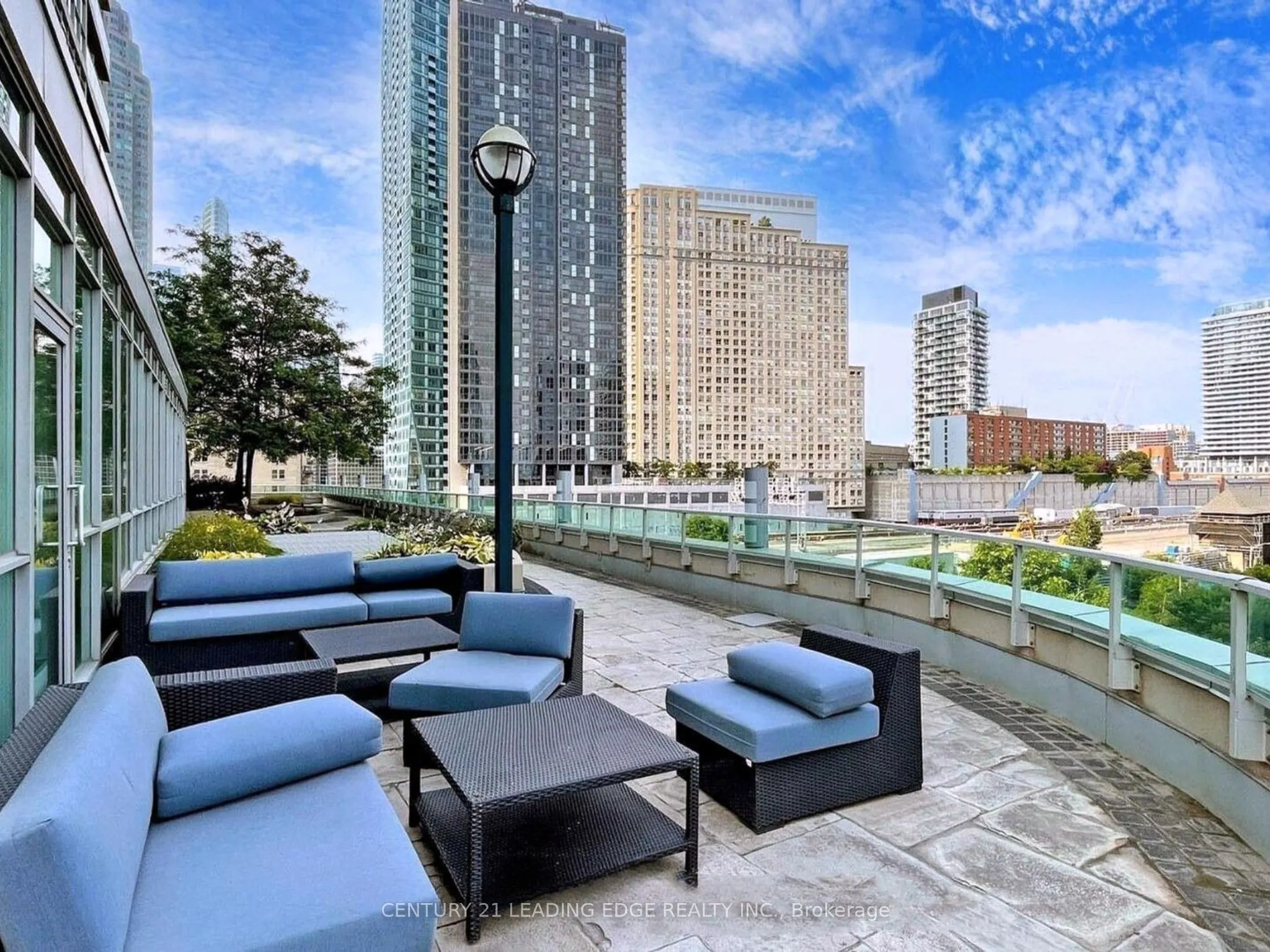 18 Yonge Street, #2212