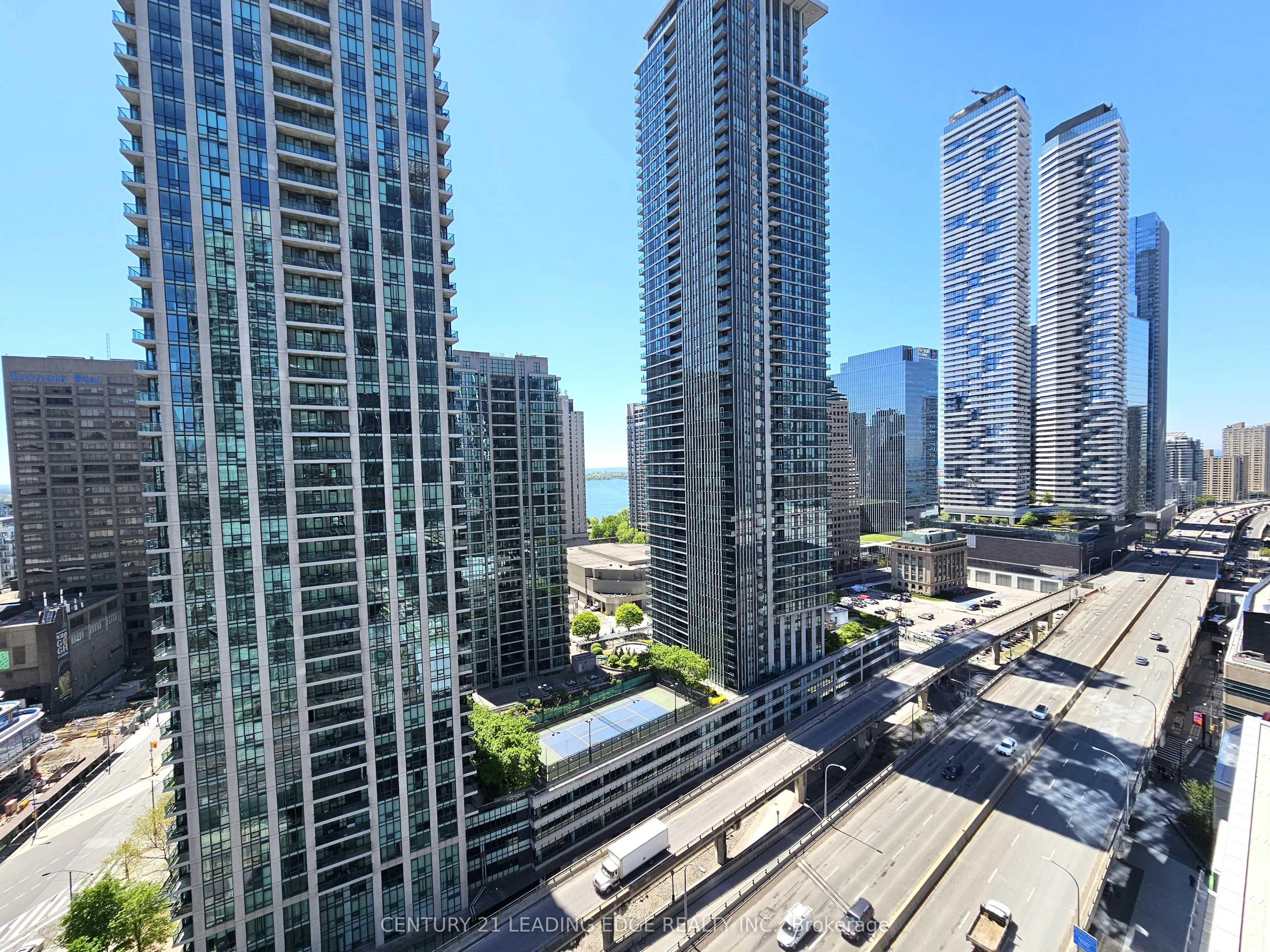 18 Yonge Street, #2212