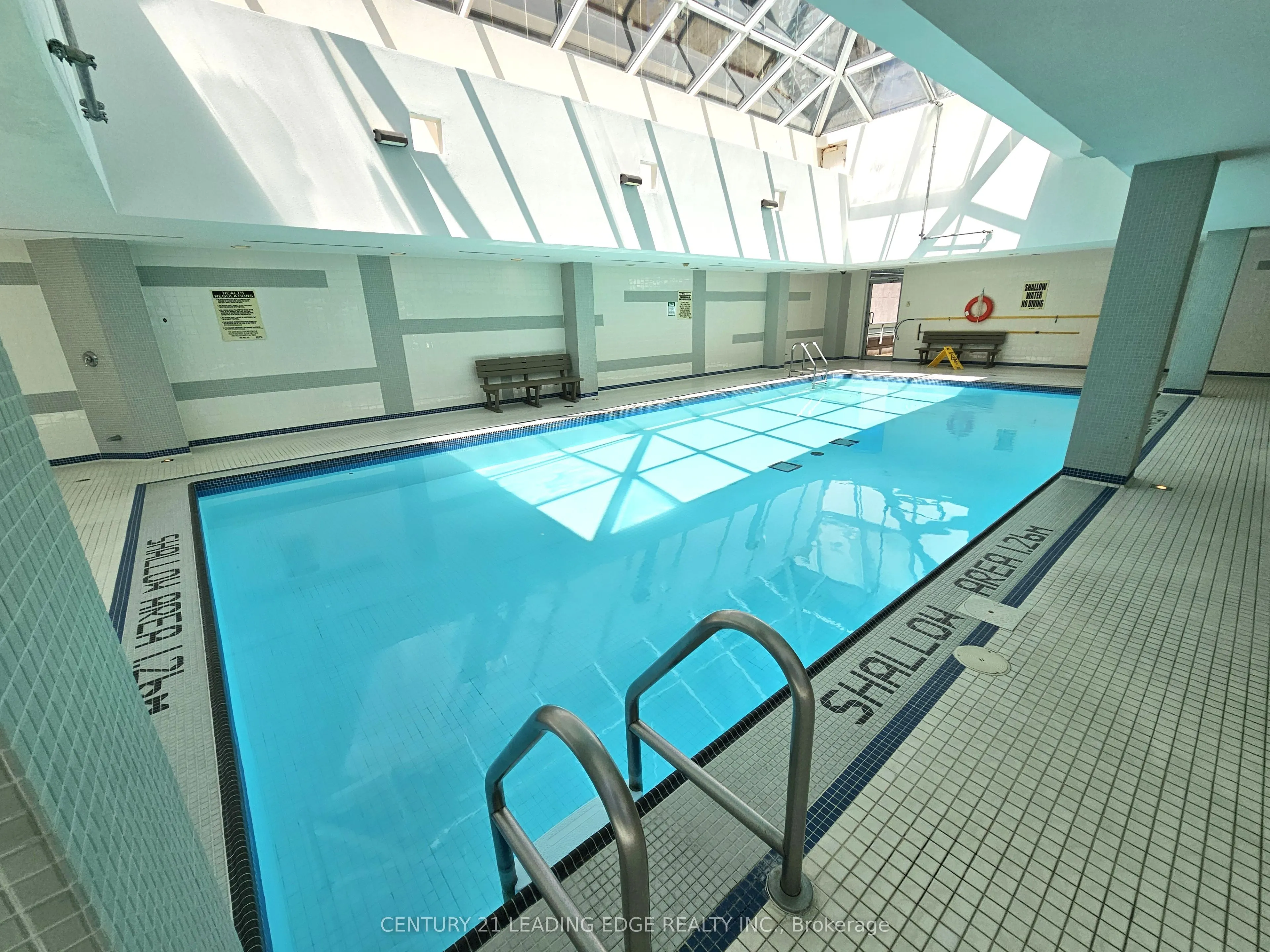 18 Yonge Street, #2212