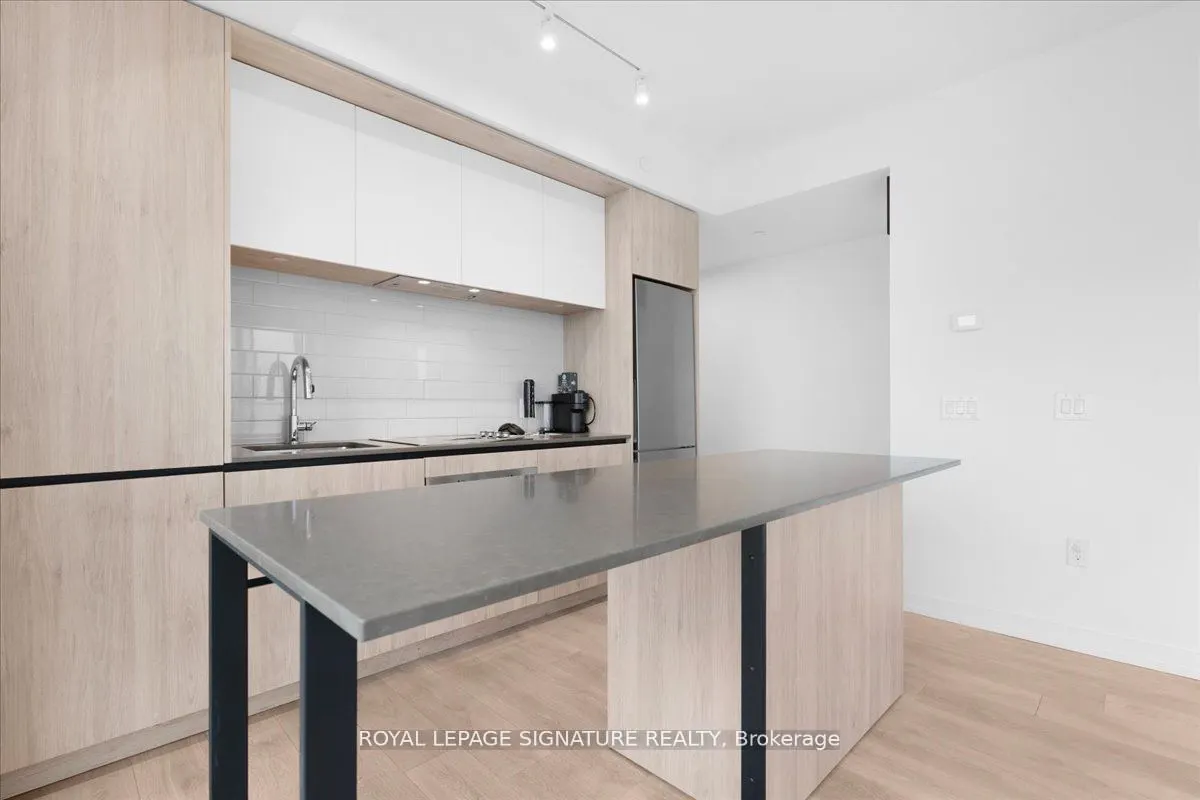 225 Sumach Street, #2509