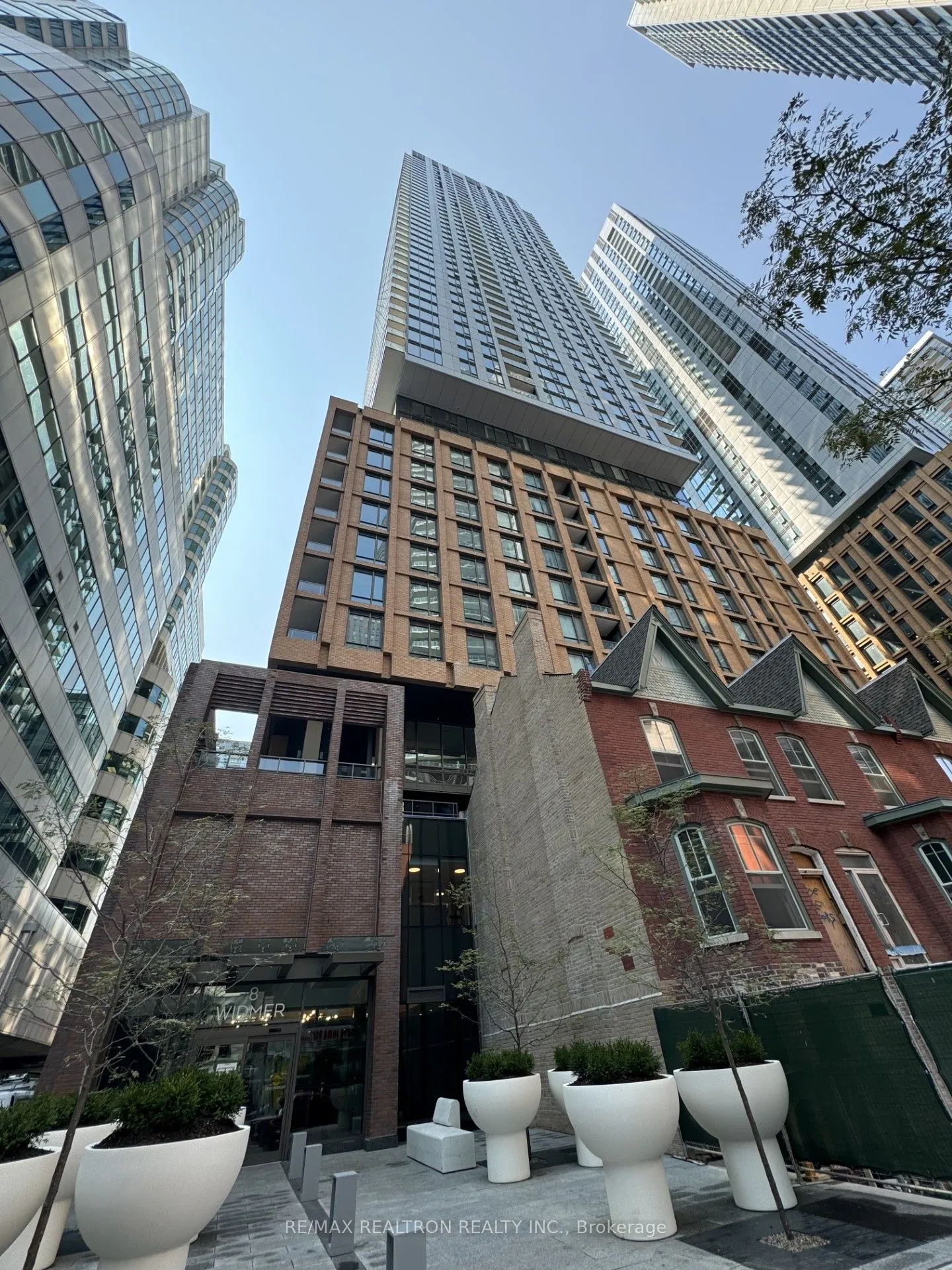 8 Widmer Street, #4508