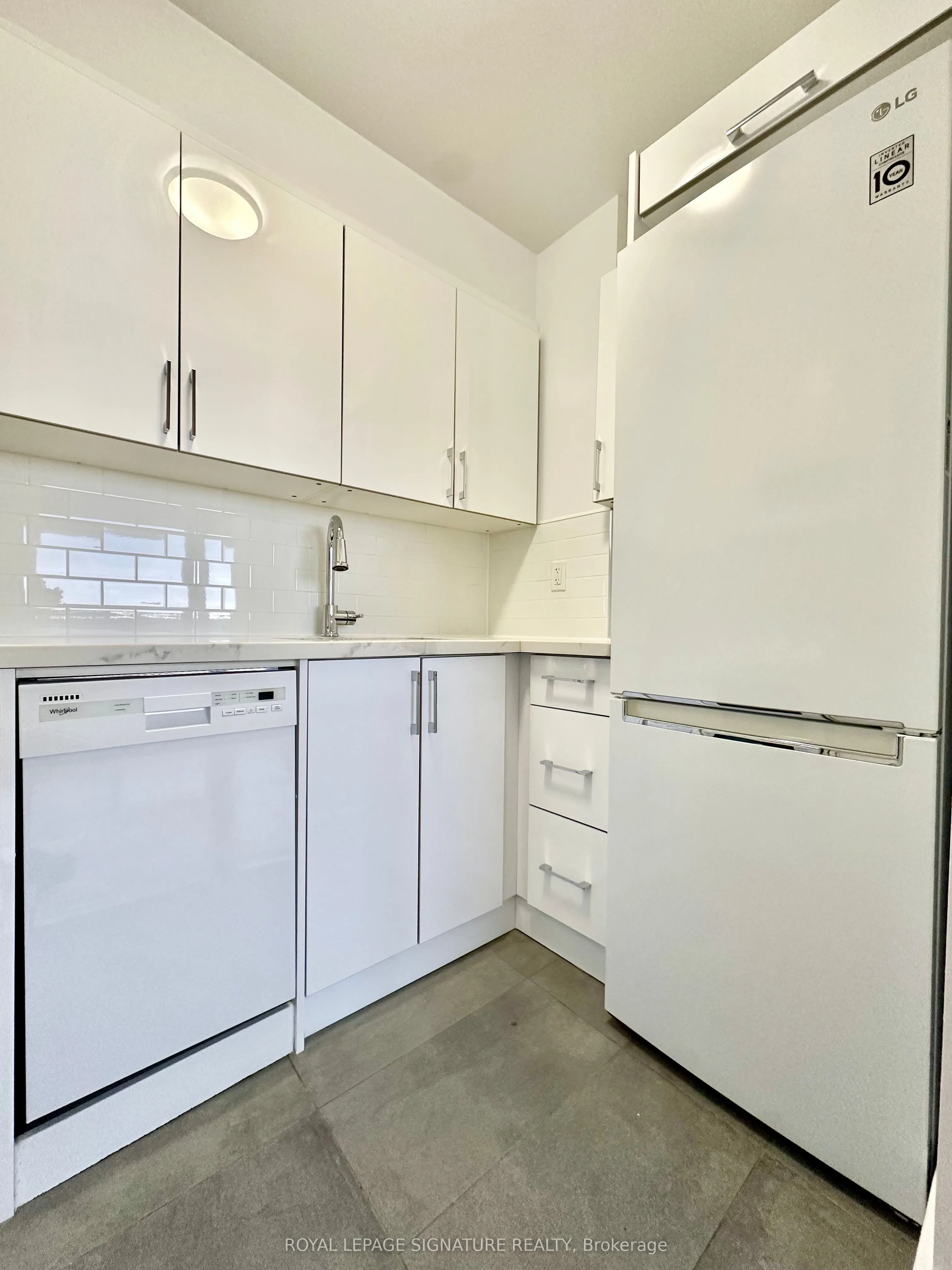 666 Spadina Avenue, #2101