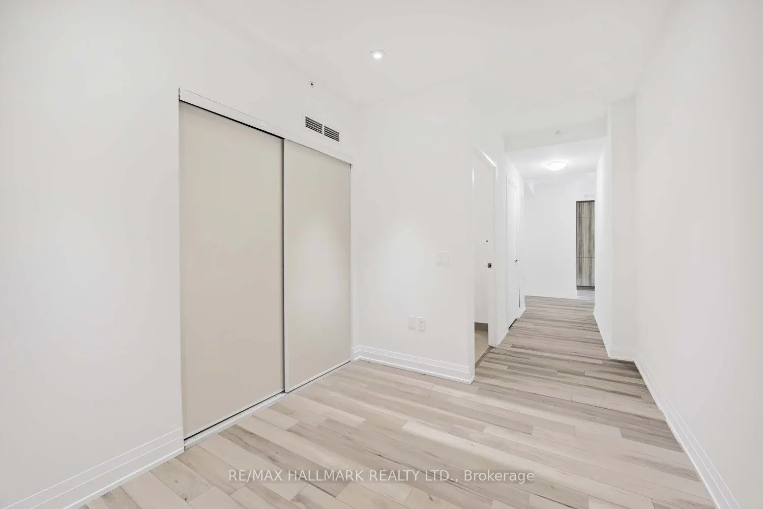 15 Richardson Street, #713