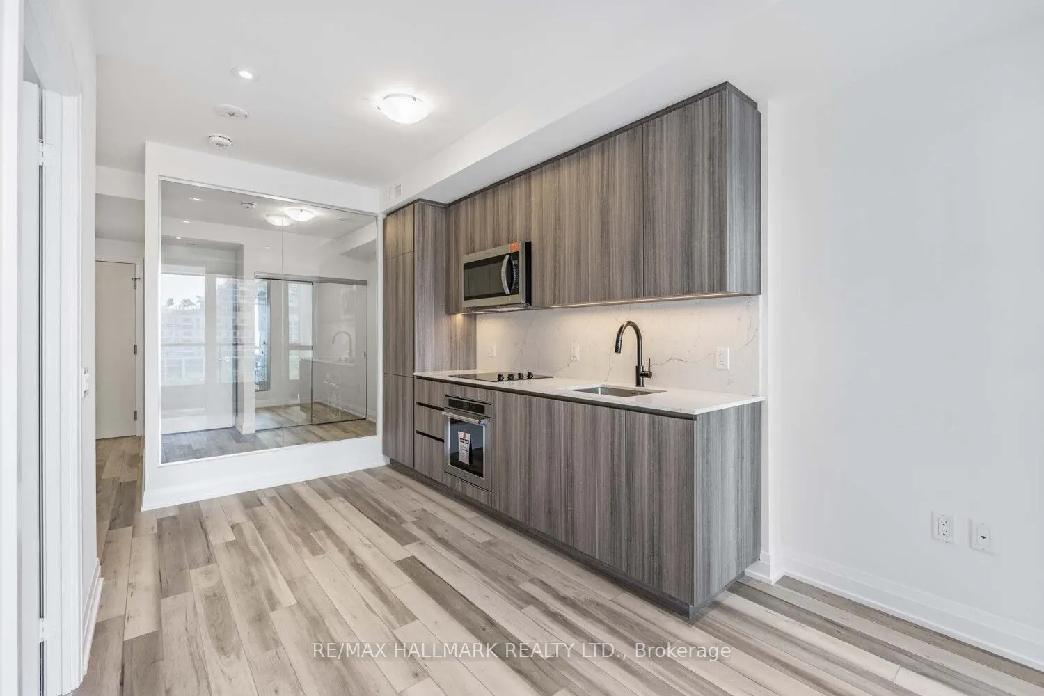 15 Richardson Street, #713