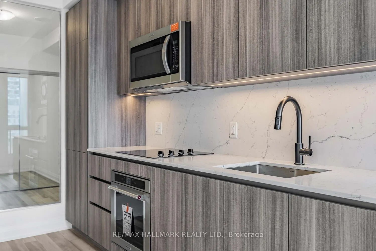 15 Richardson Street, #713