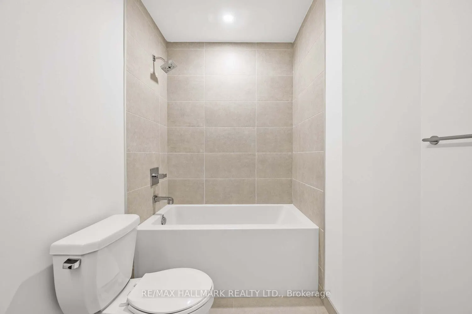 15 Richardson Street, #713