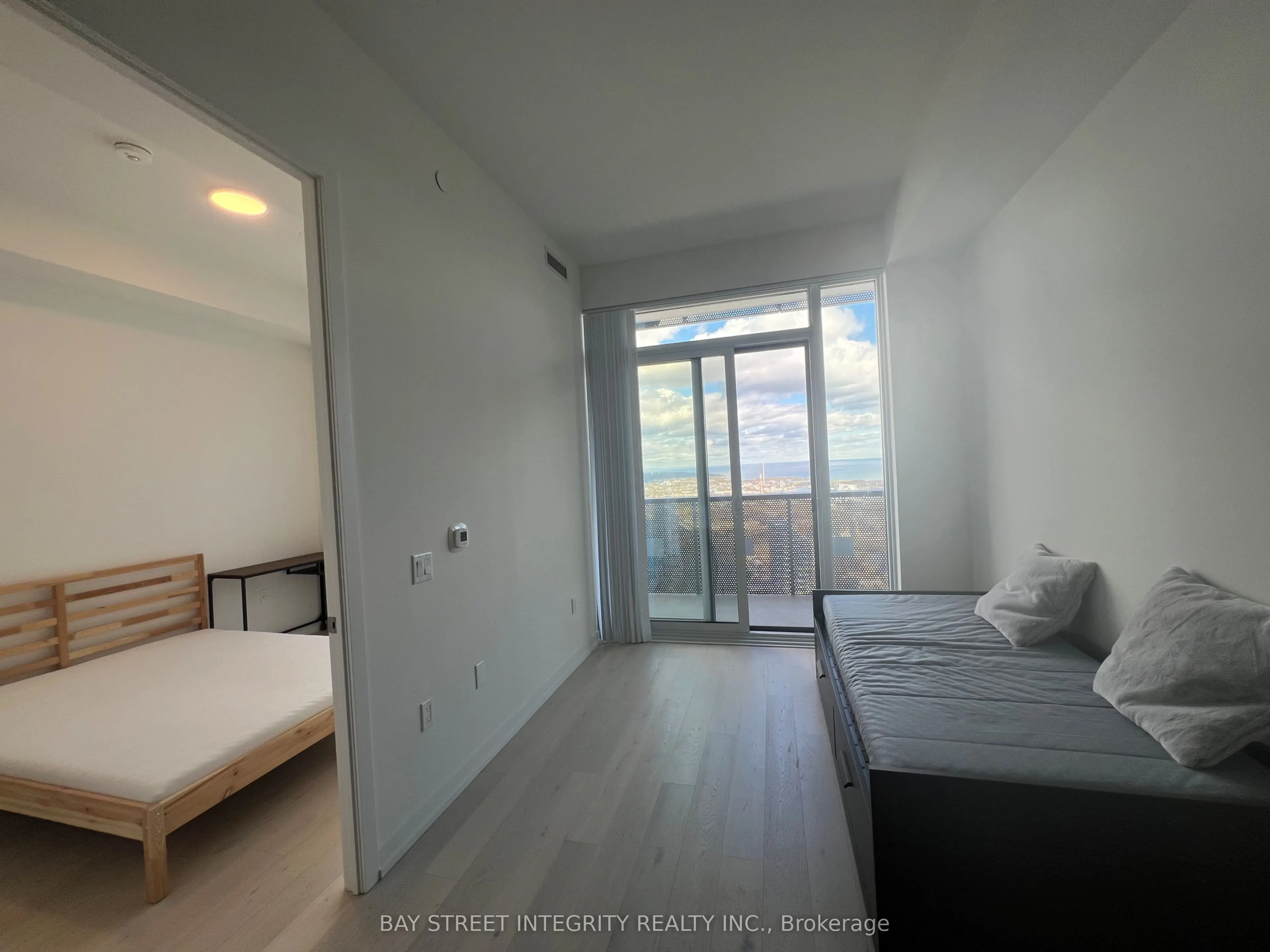 55 Cooper Street, #206