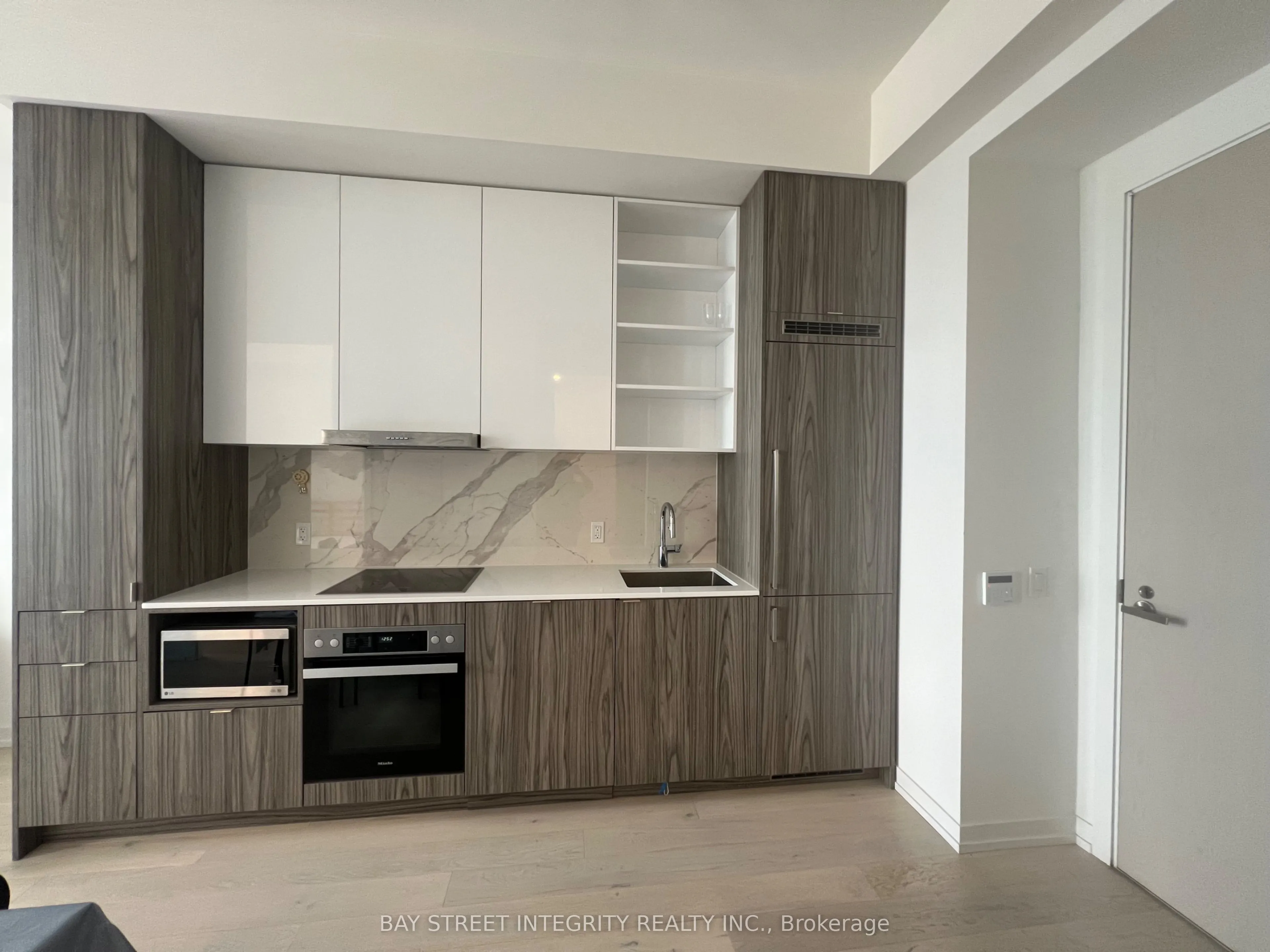 55 Cooper Street, #206