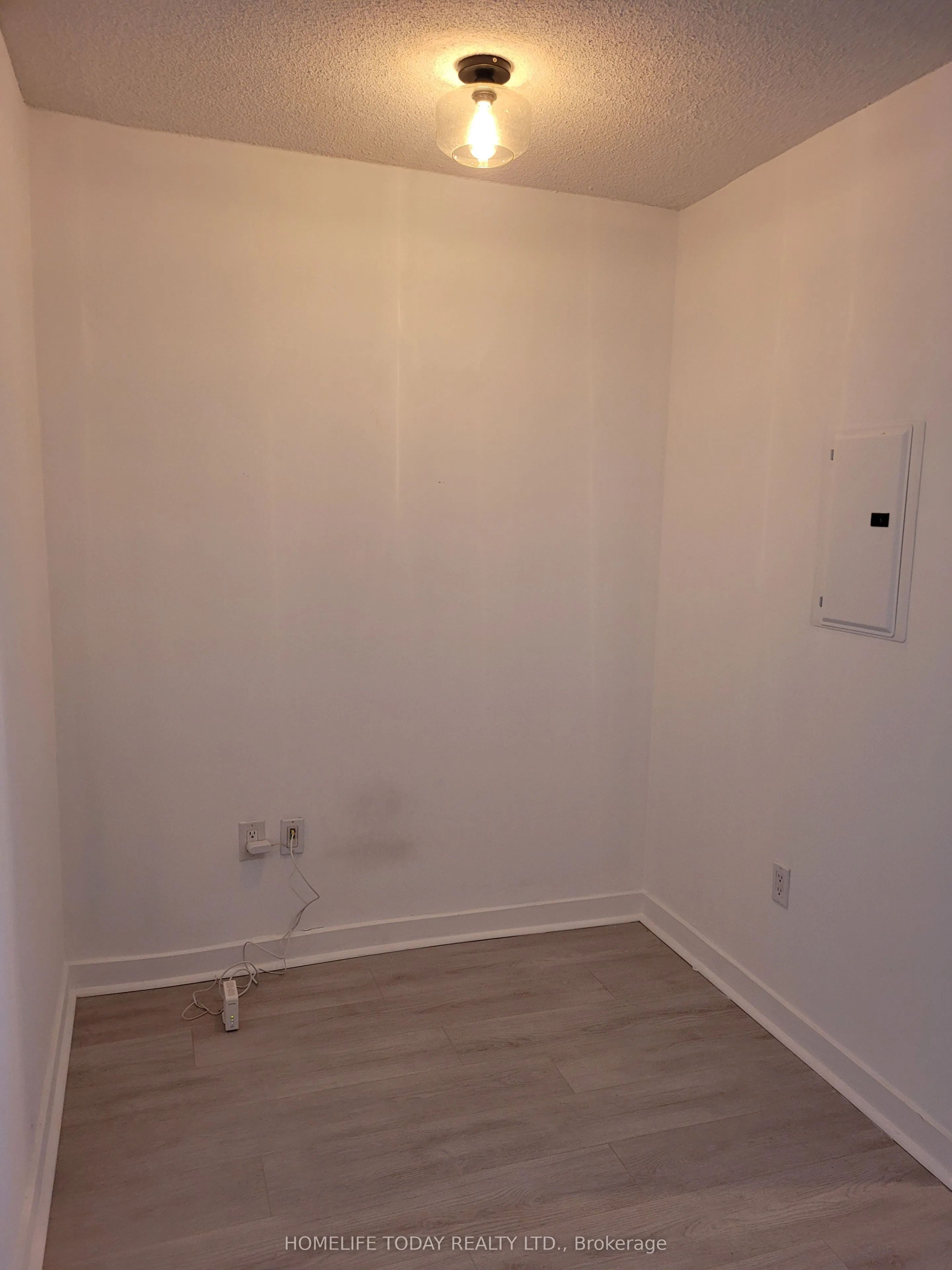 25 Telegram Mews, #4309