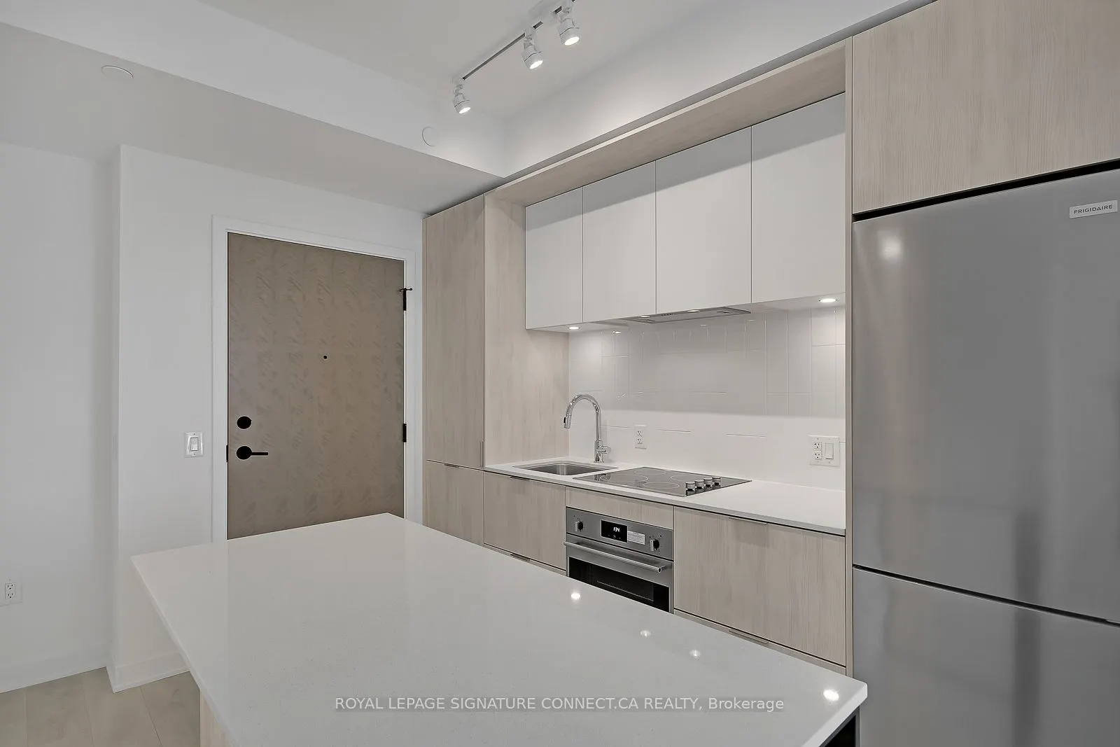 130 River Street, #909