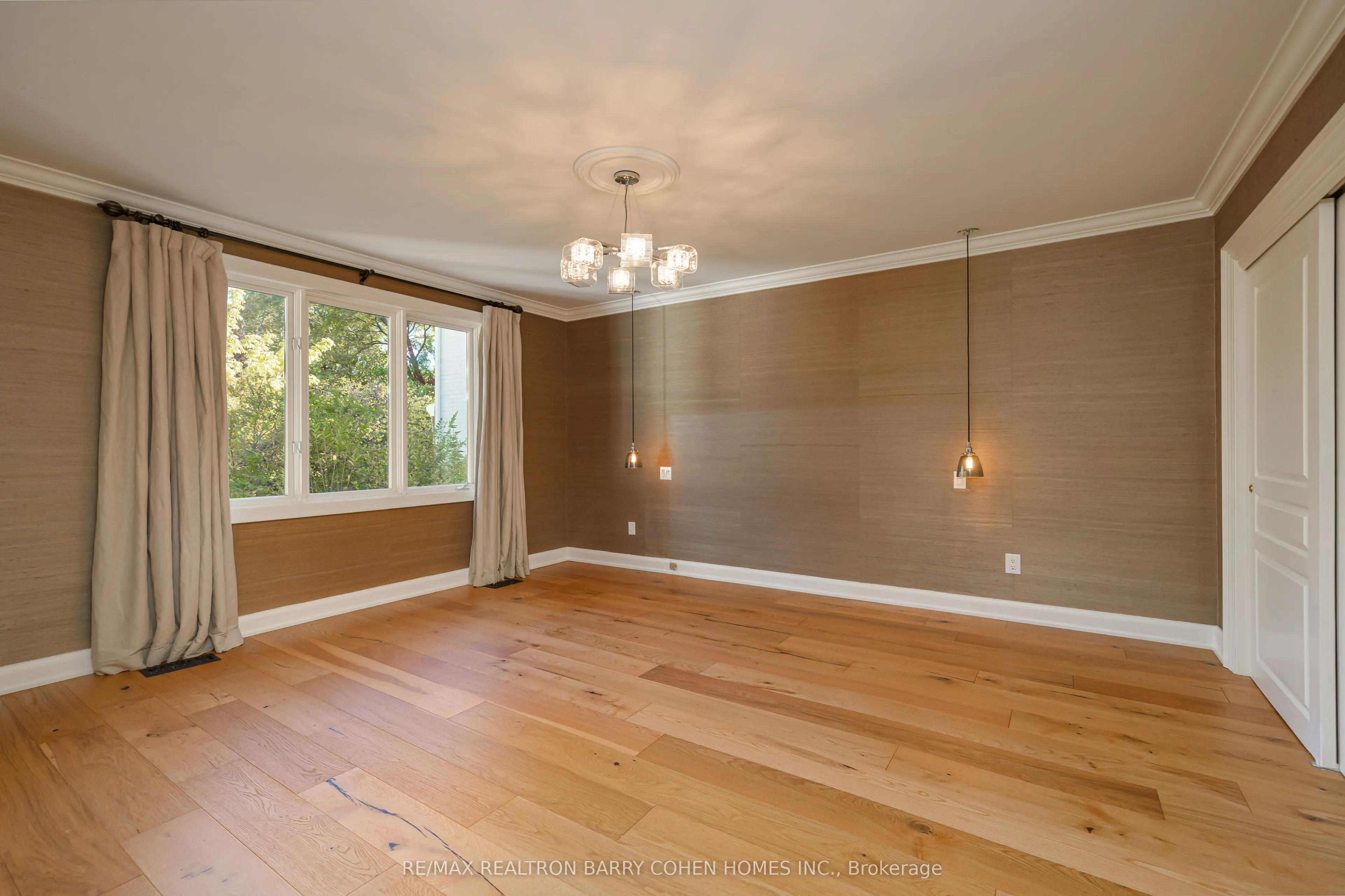 29 Glen Rush Boulevard