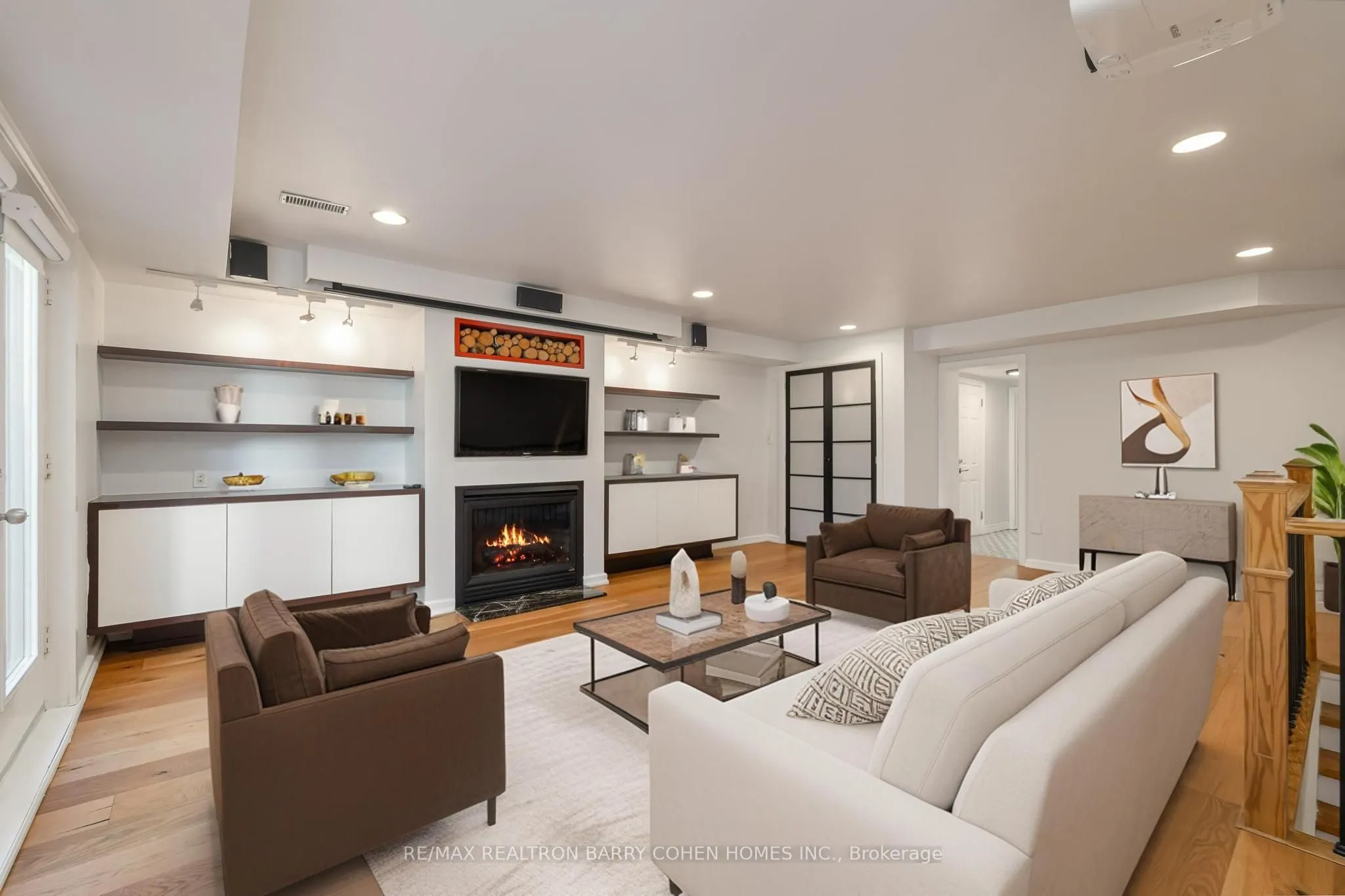 29 Glen Rush Boulevard