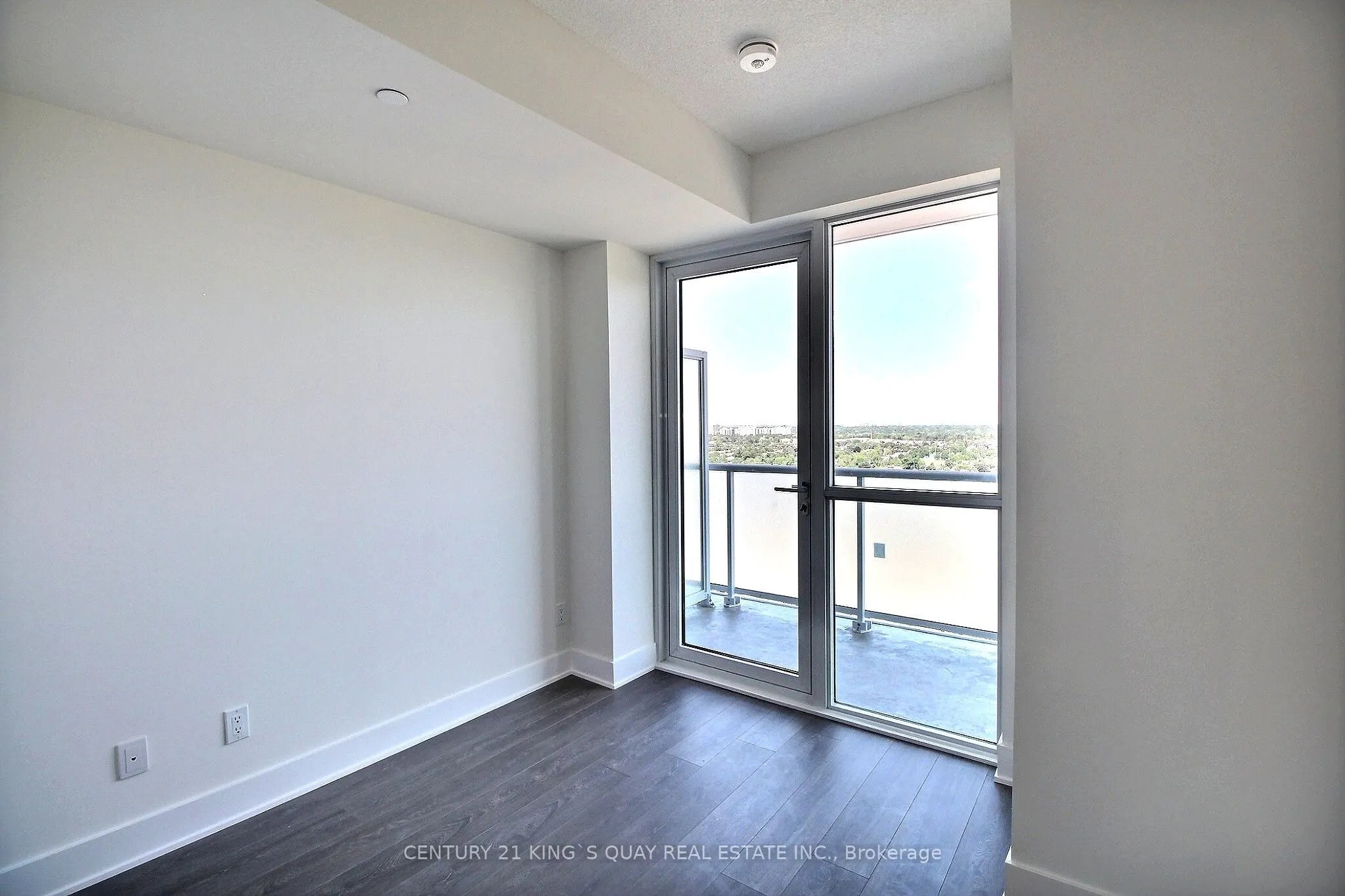 188 Fairview Mall Drive, #2211