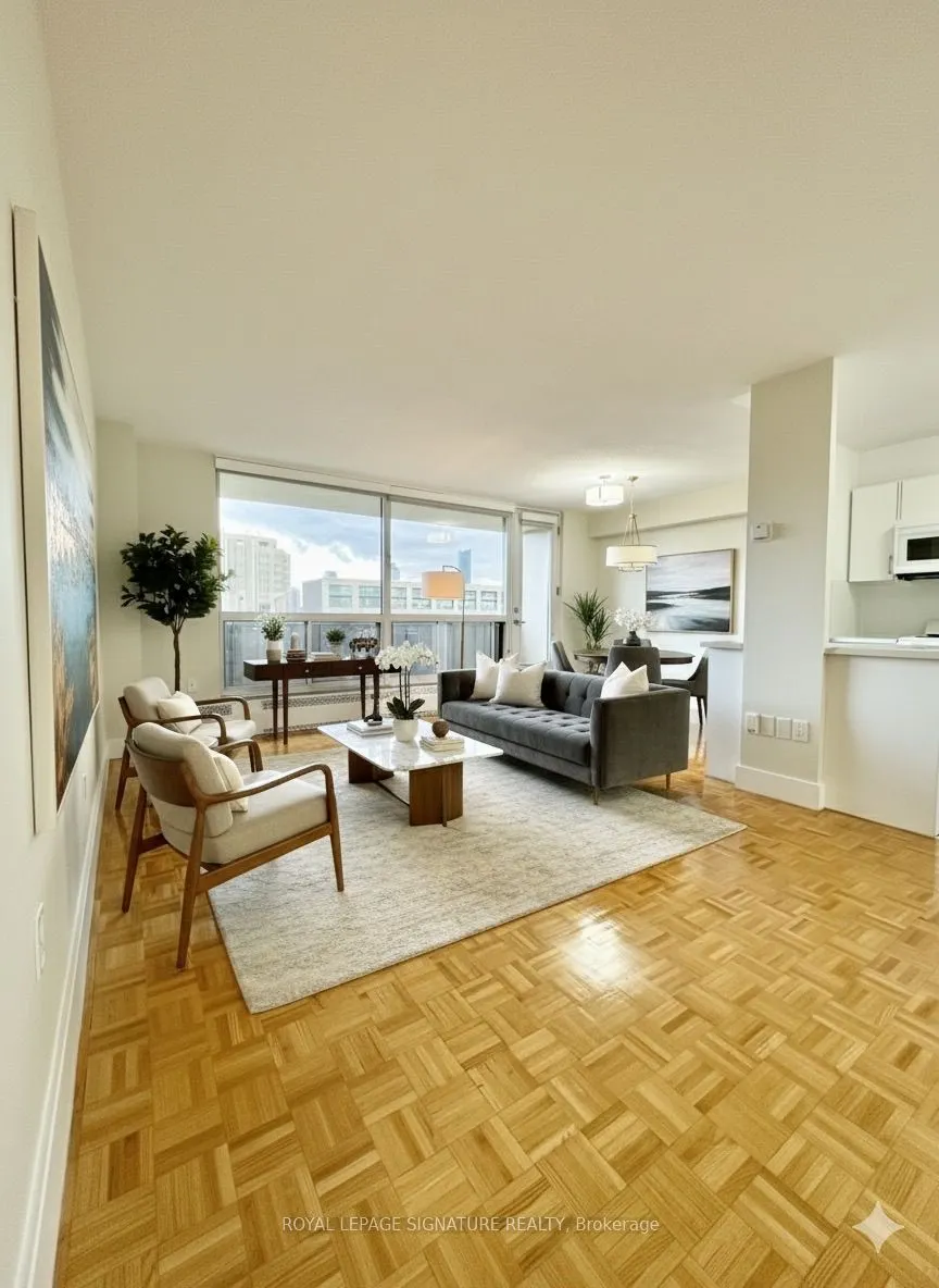 666 Spadina Avenue, #809