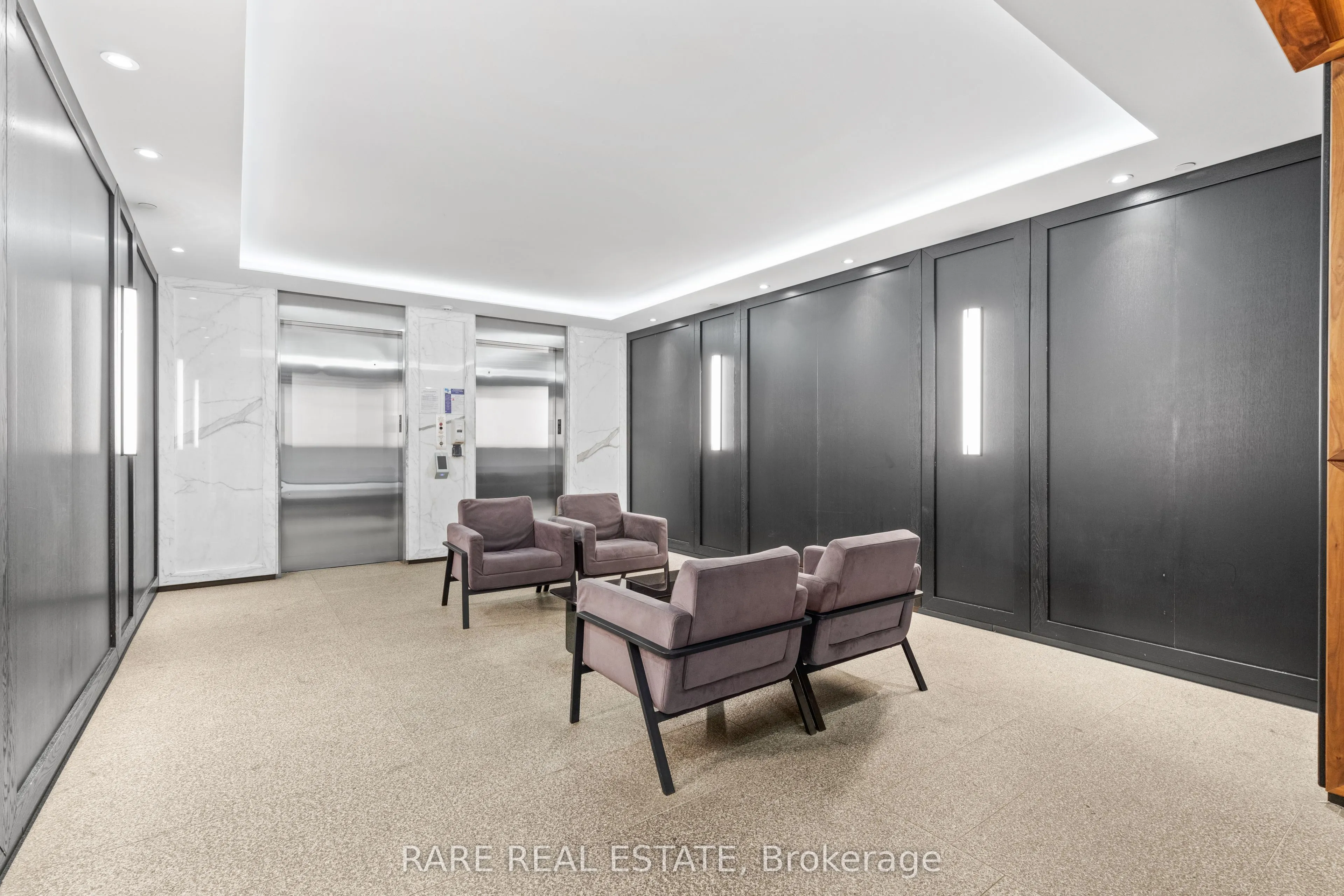 488 University Avenue, #3910