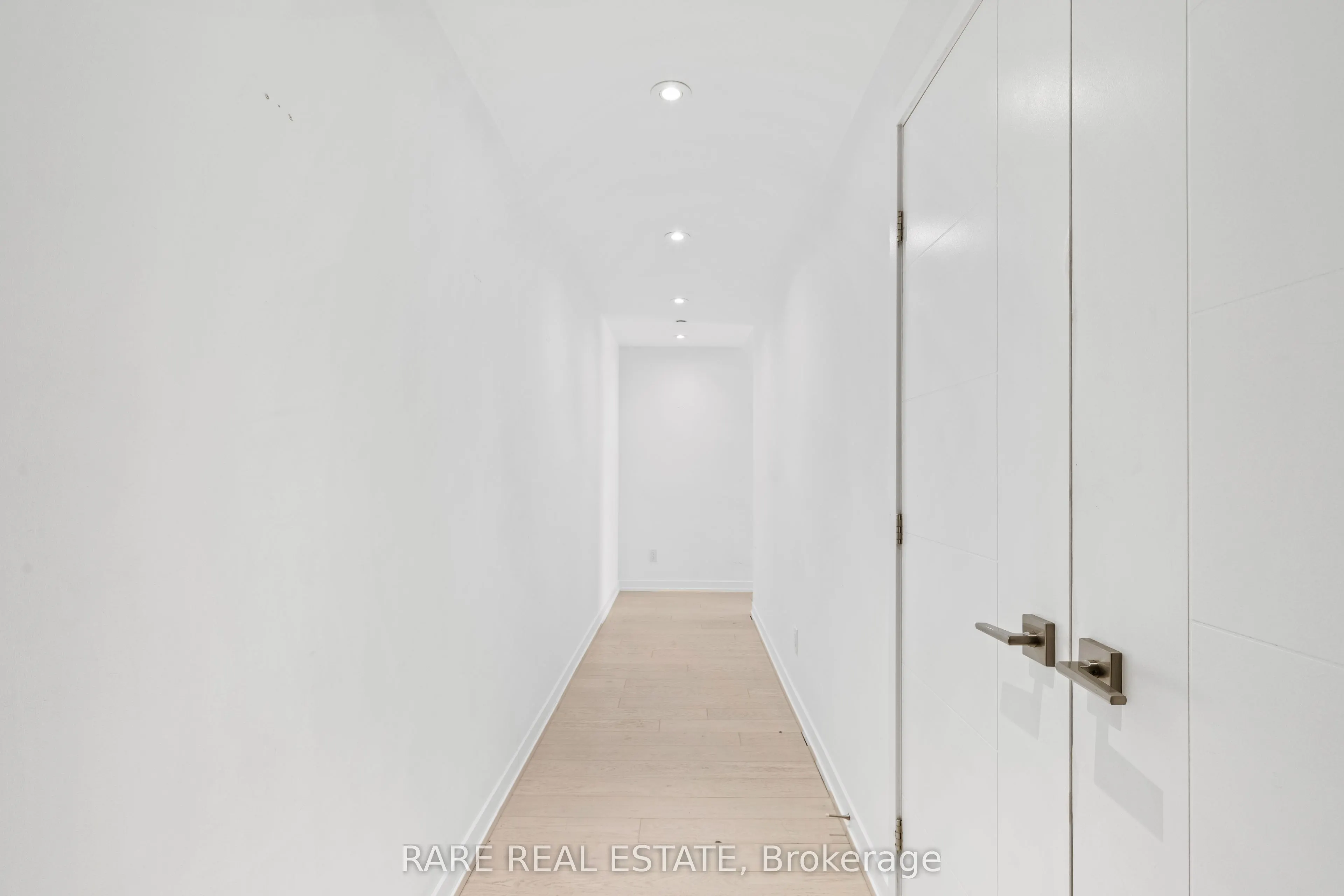 488 University Avenue, #3910