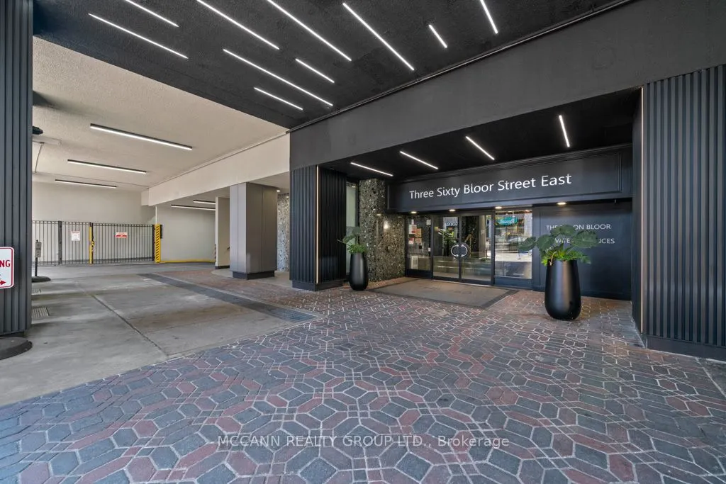 360 Bloor Street E, #301