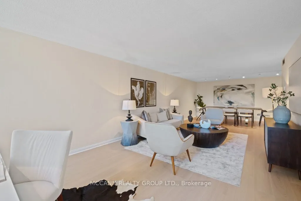 360 Bloor Street E, #301