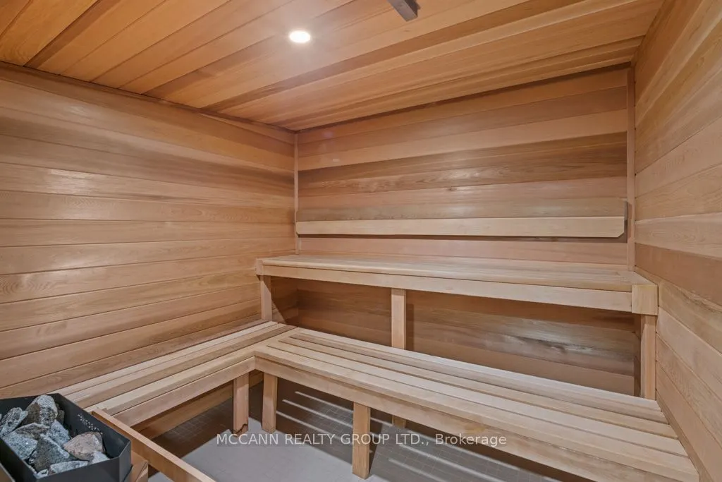 360 Bloor Street E, #301