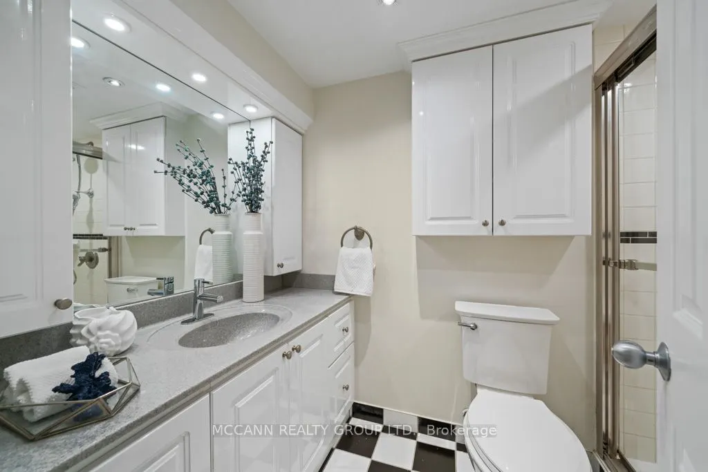 360 Bloor Street E #301