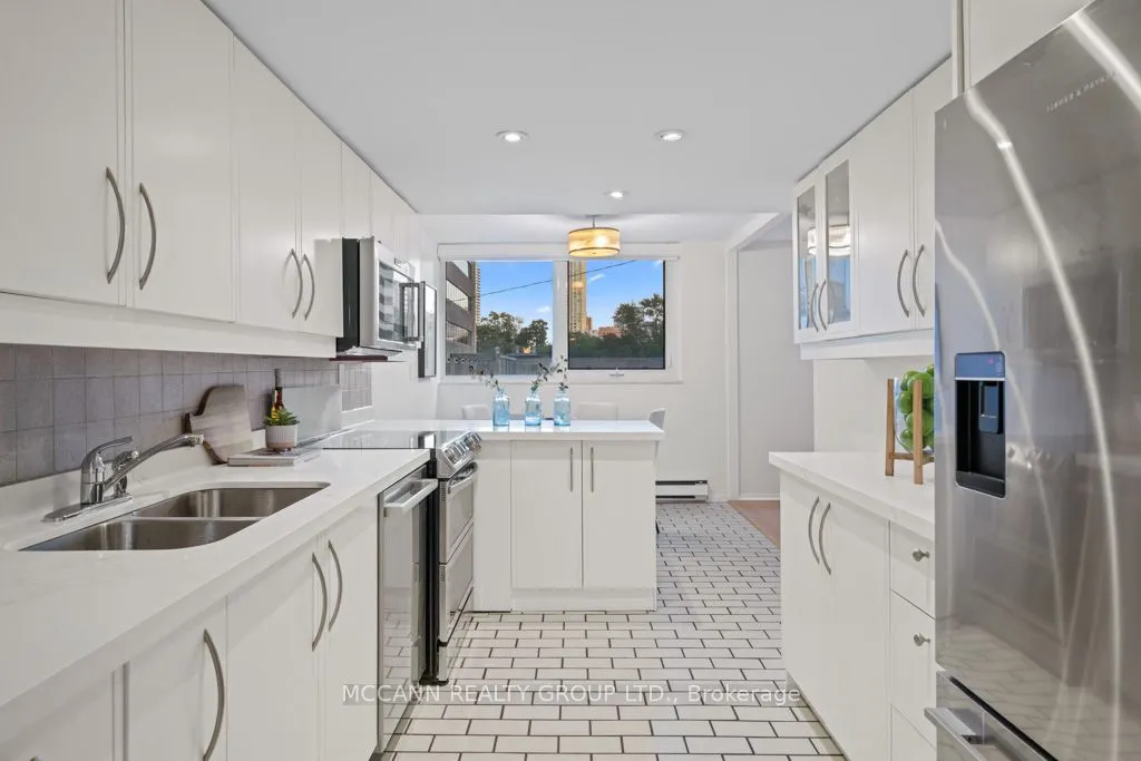 360 Bloor Street E #301
