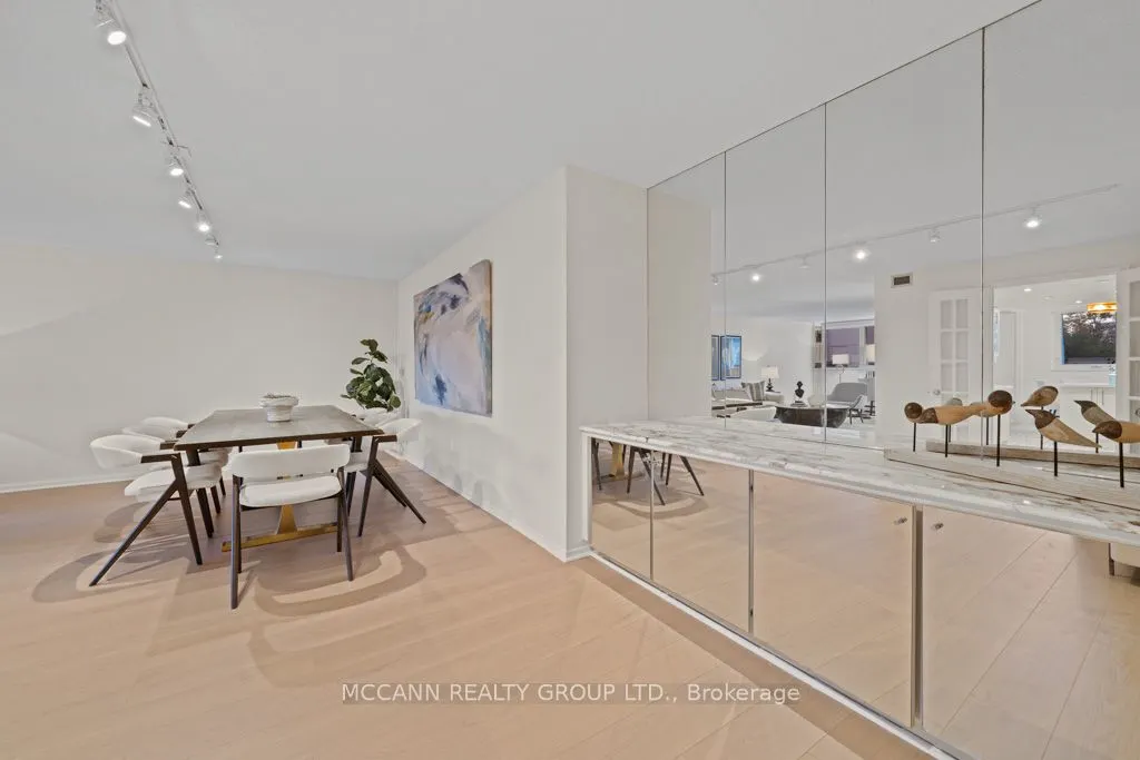 360 Bloor Street E, #301