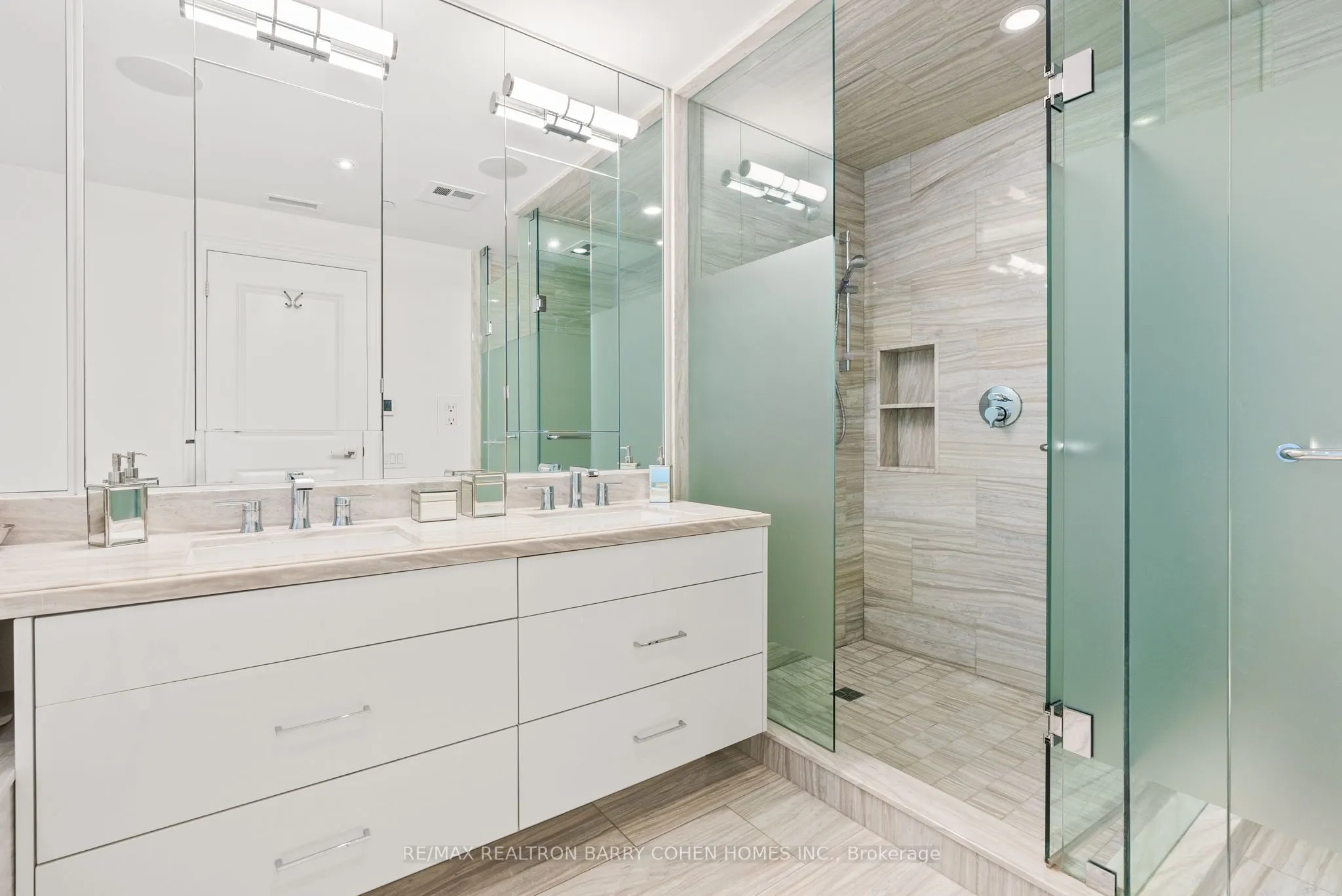 133 Pears Avenue, #2