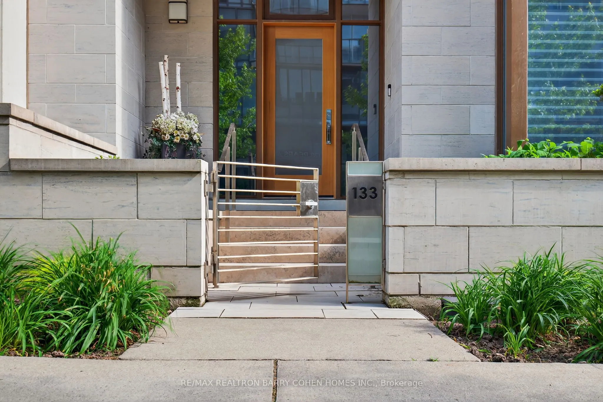 133 Pears Avenue, #2