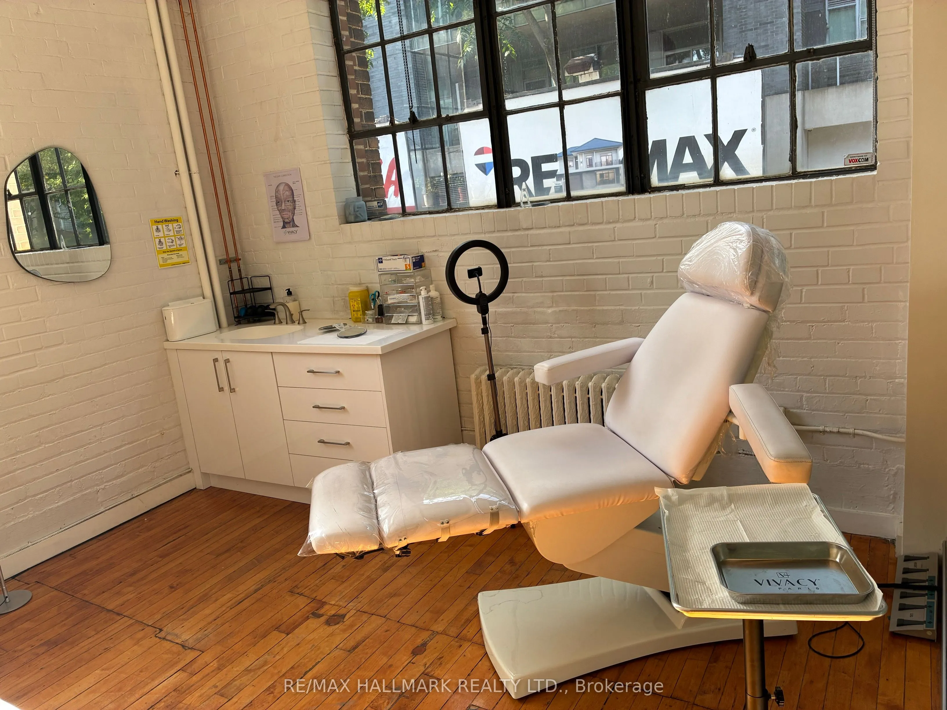 535 Queen Street E, #7