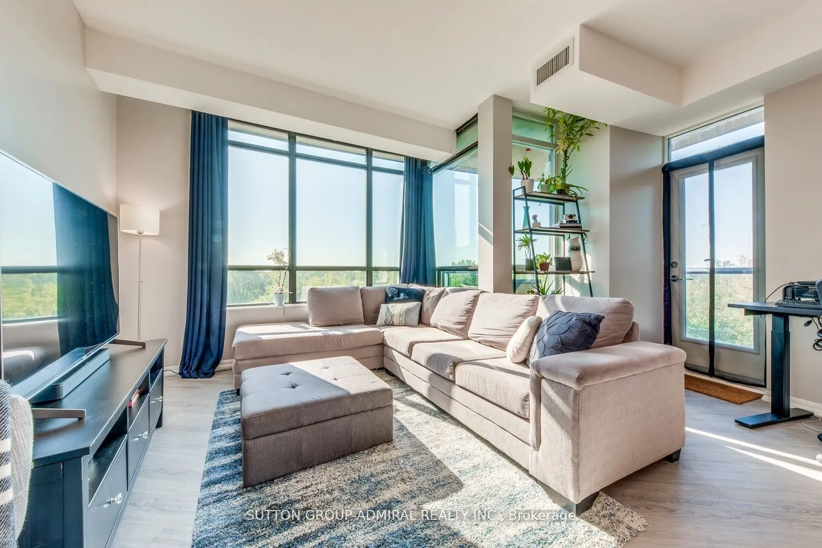 219 Fort York Boulevard, #709