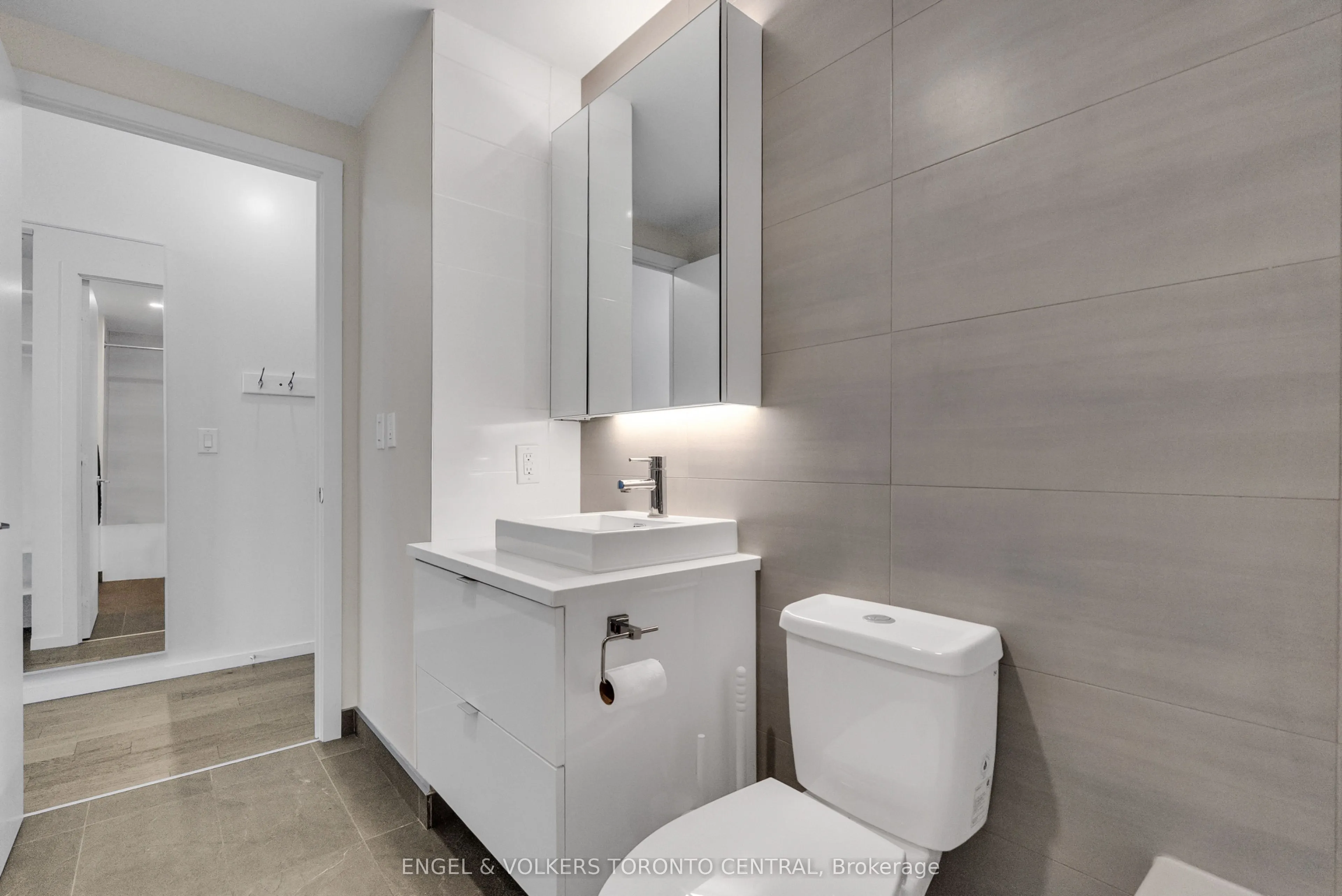 21 Lawren Harris Square, #30