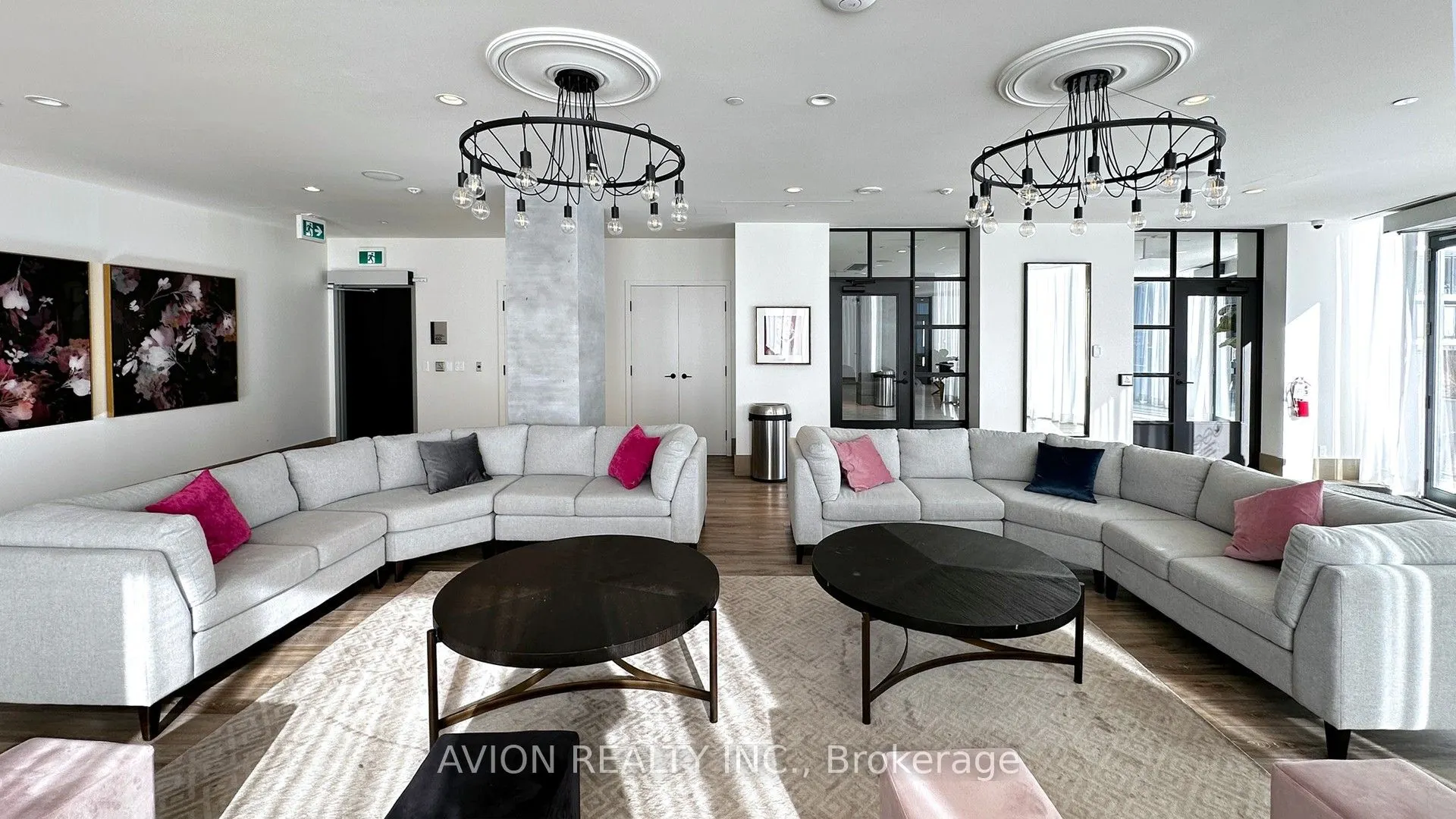 60 Shuter Street, #2007