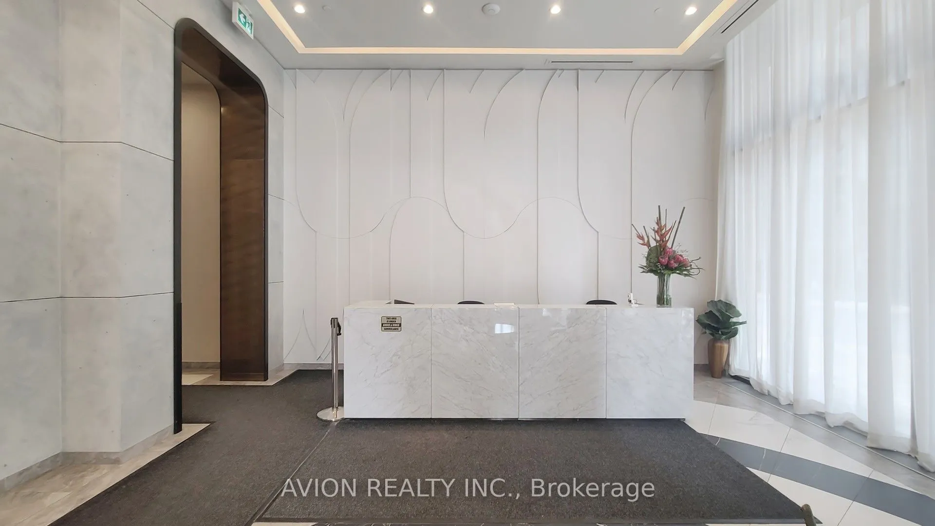 60 Shuter Street, #2007