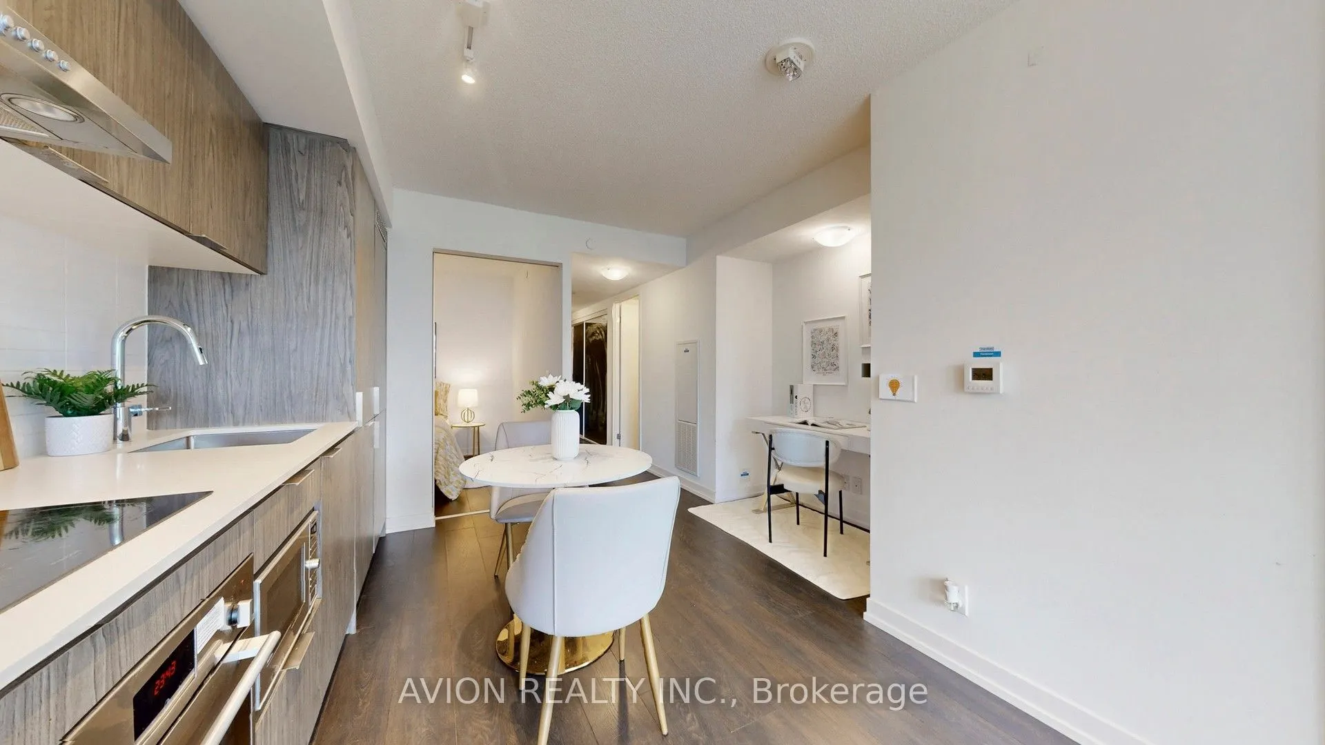 60 Shuter Street, #2007