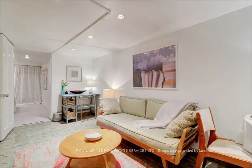 27 Bank Street, #Lower