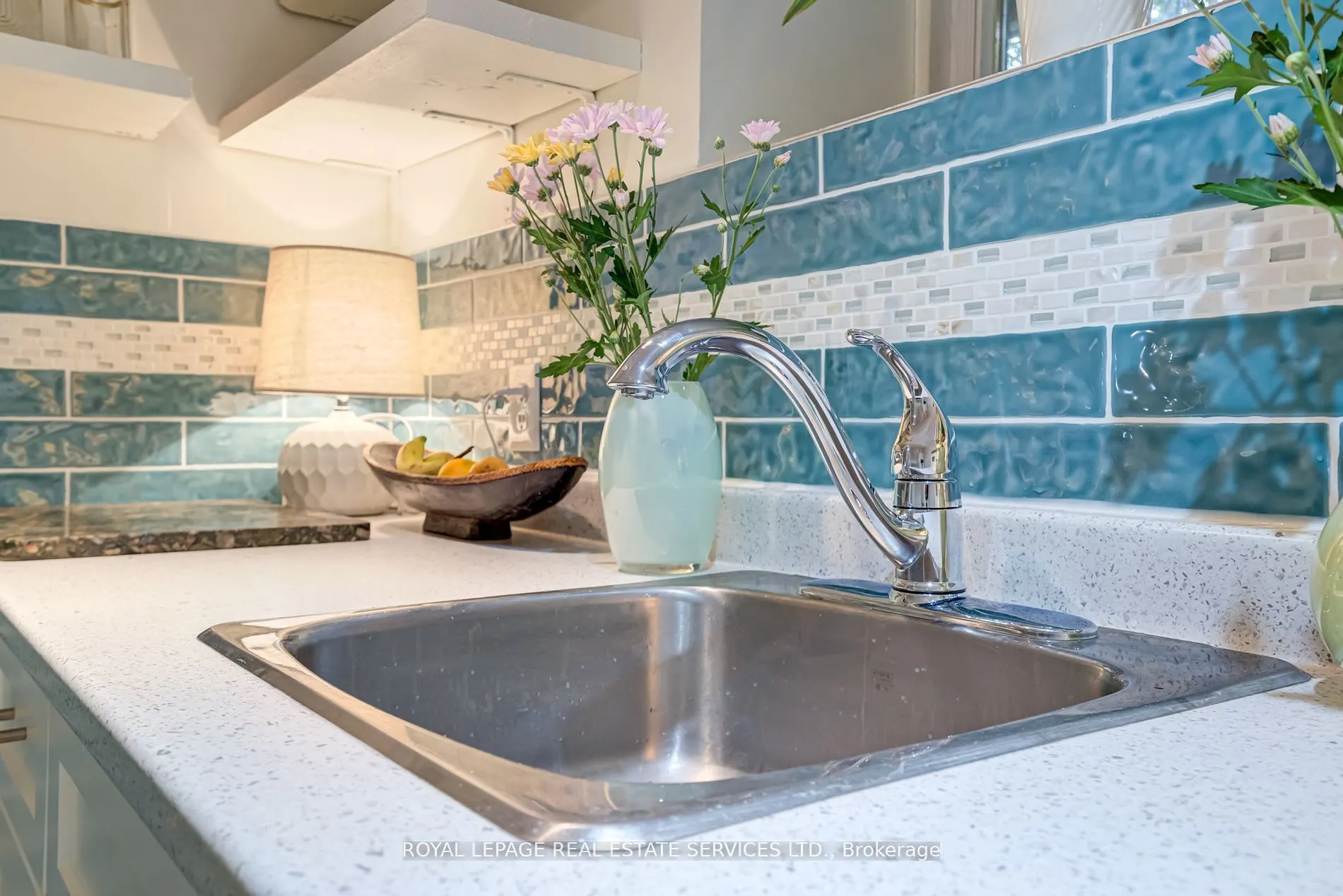 27 Bank Street, #Lower