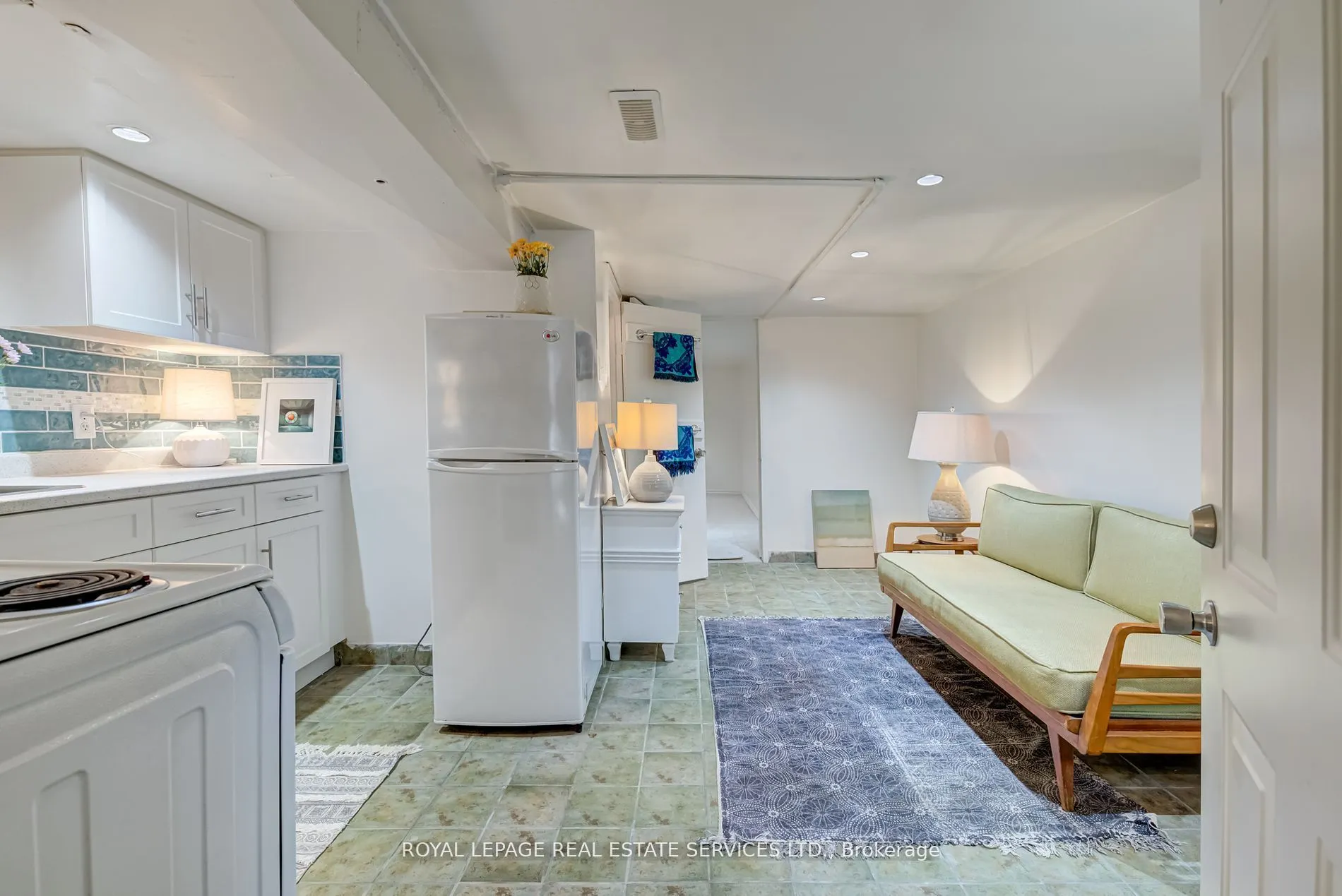 27 Bank Street, #Lower