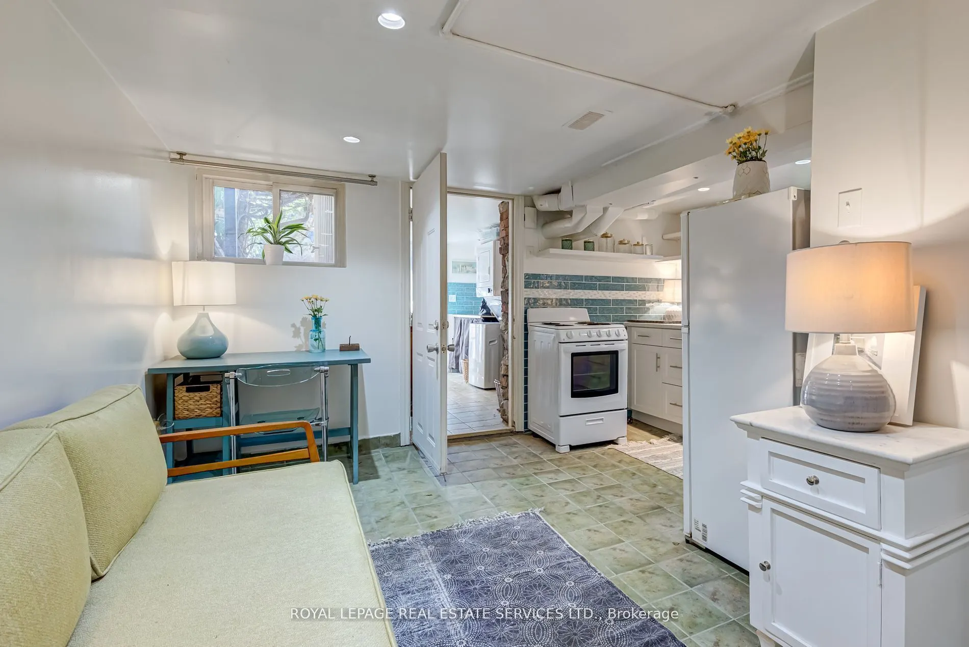 27 Bank Street, #Lower