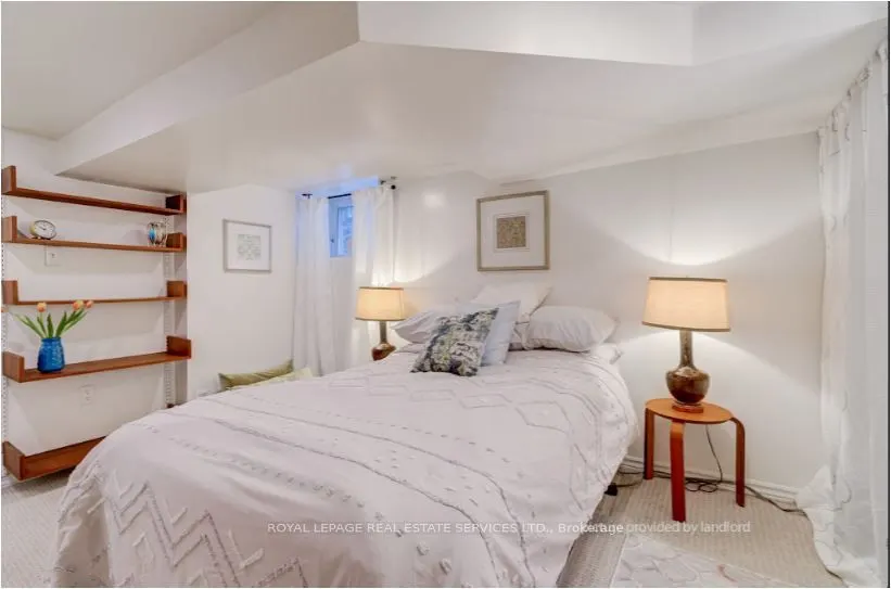 27 Bank Street, #Lower