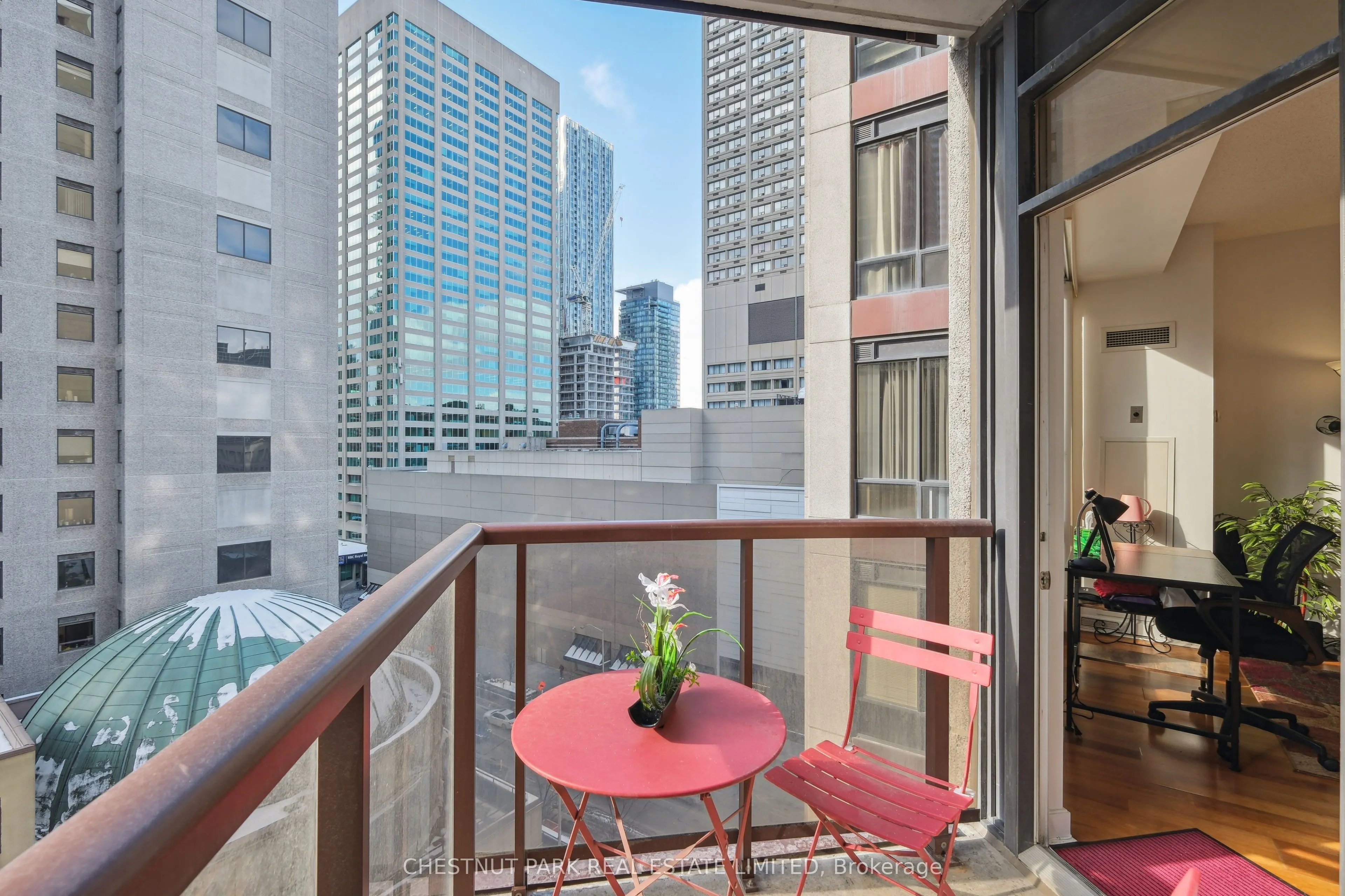 85 Bloor Street E, #1014