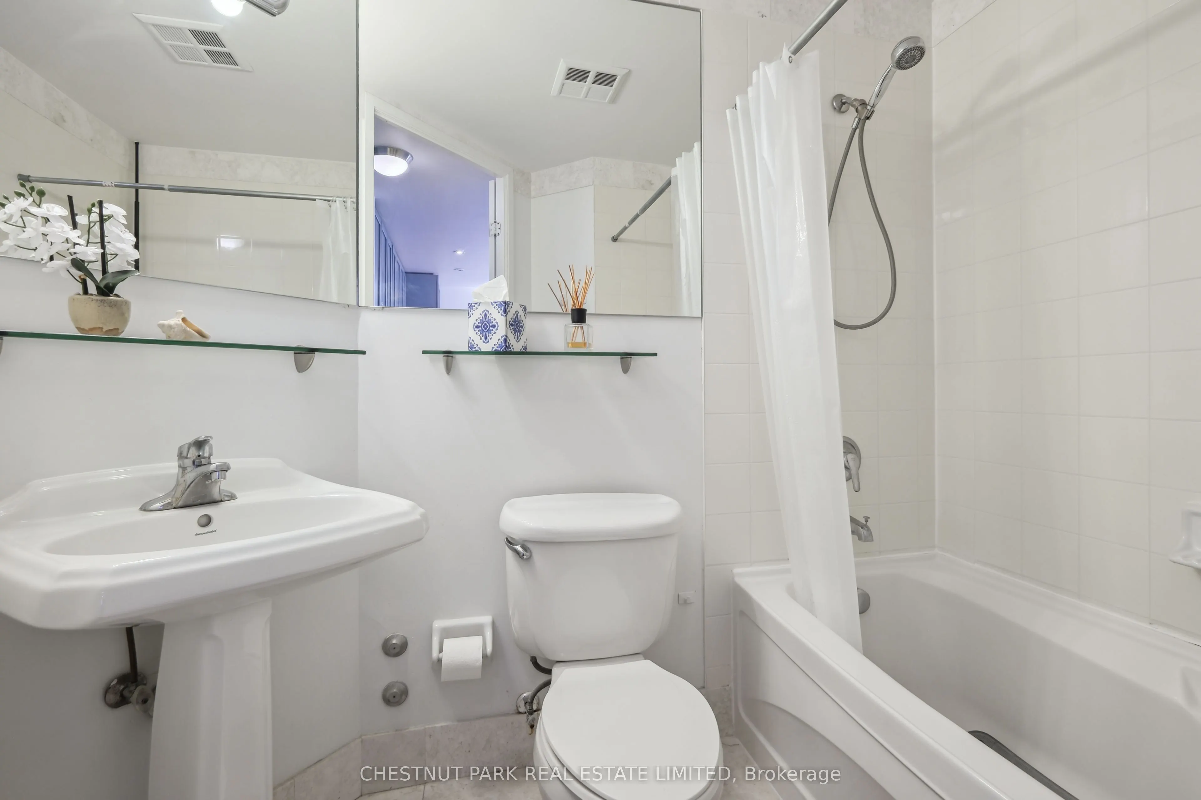 85 Bloor Street E, #1014