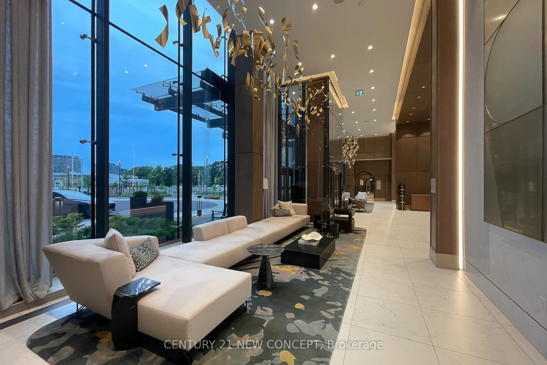 30 Inn On The Park Drive, #423