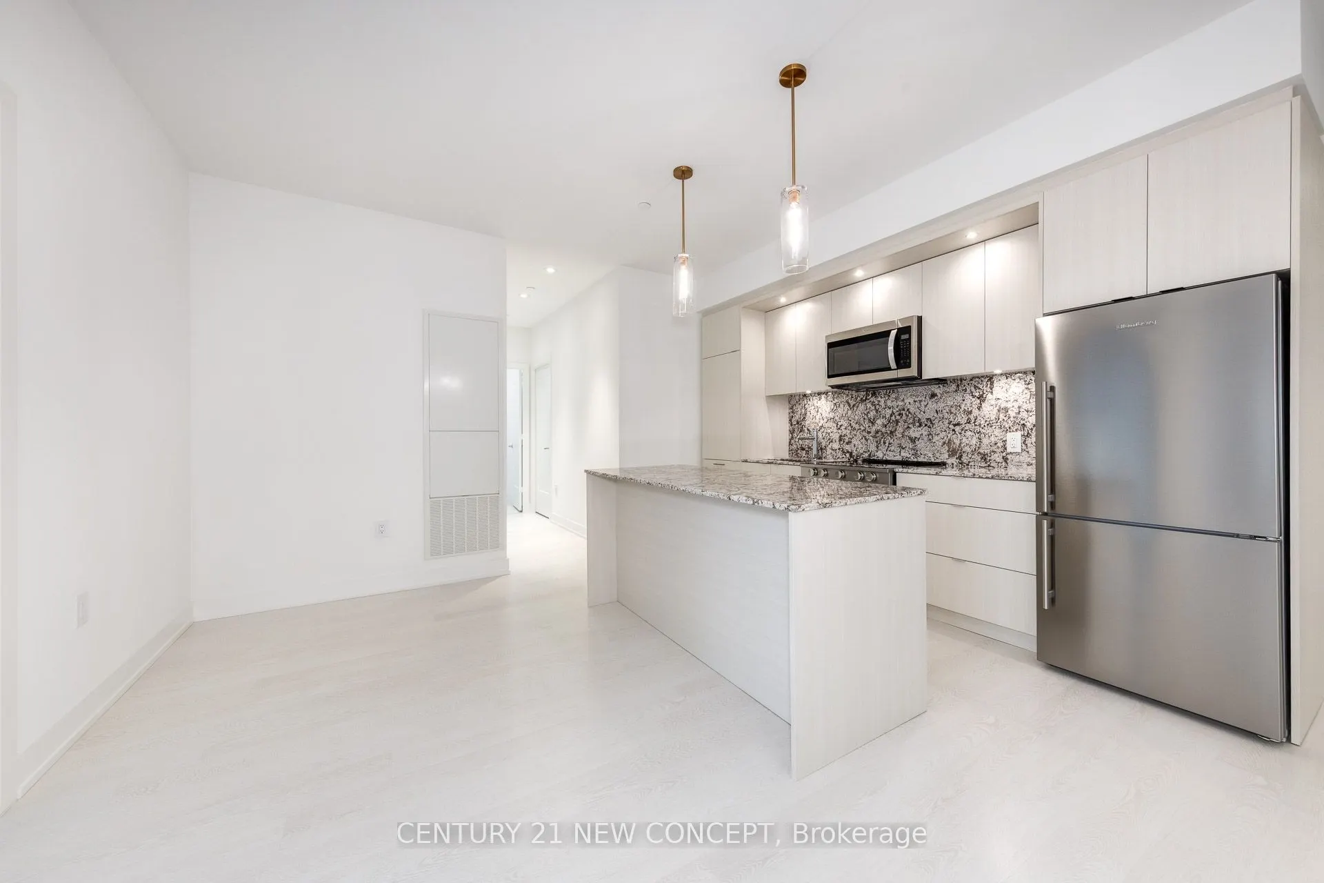 30 Inn On The Park Drive, #423