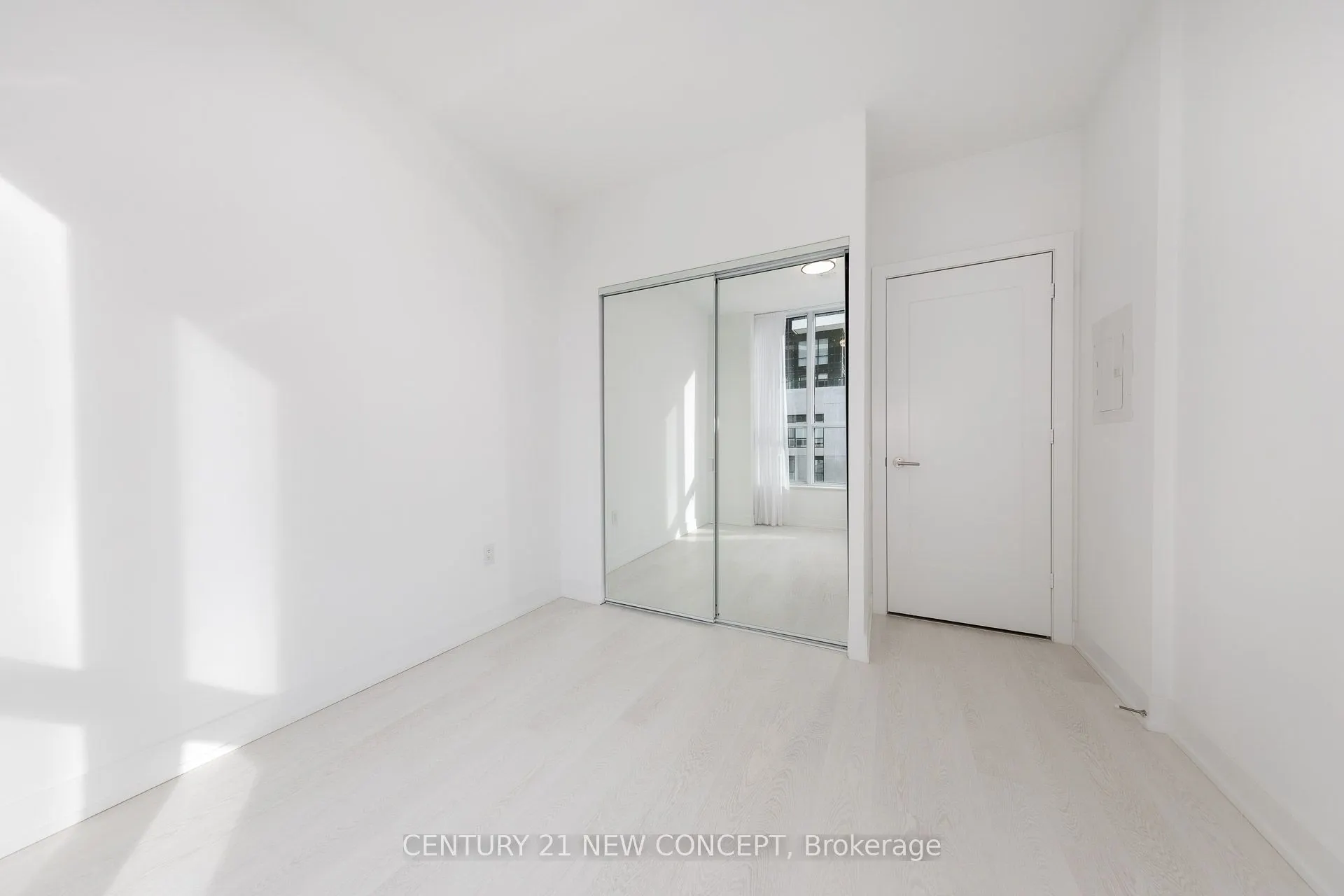 30 Inn On The Park Drive, #423