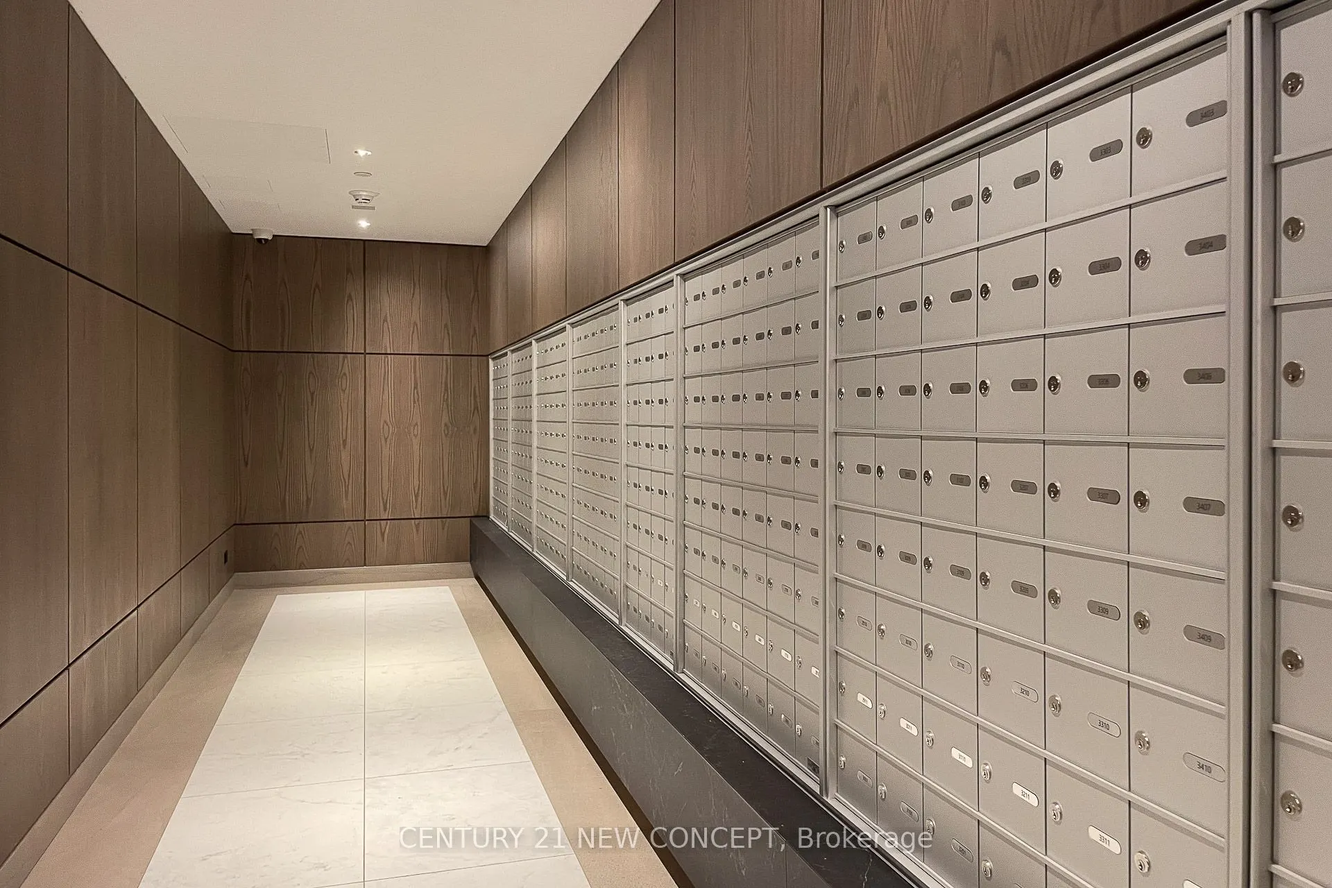 30 Inn On The Park Drive, #423