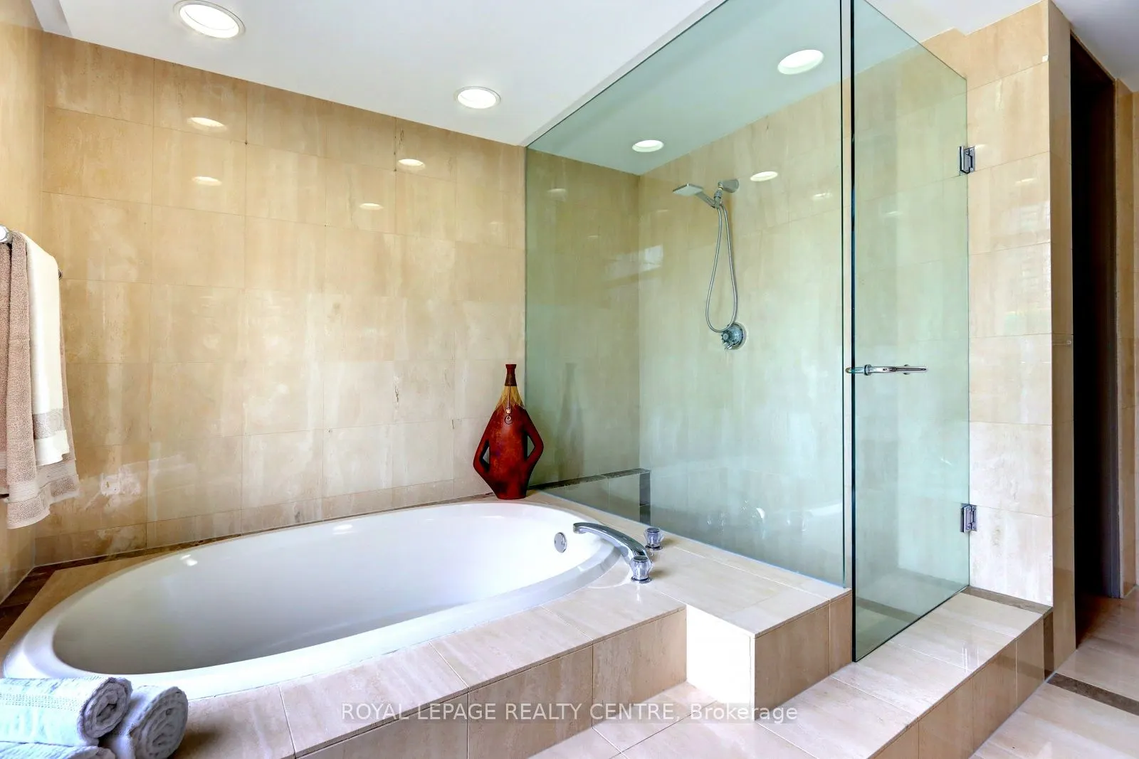 480 Queens Quay W, #401W