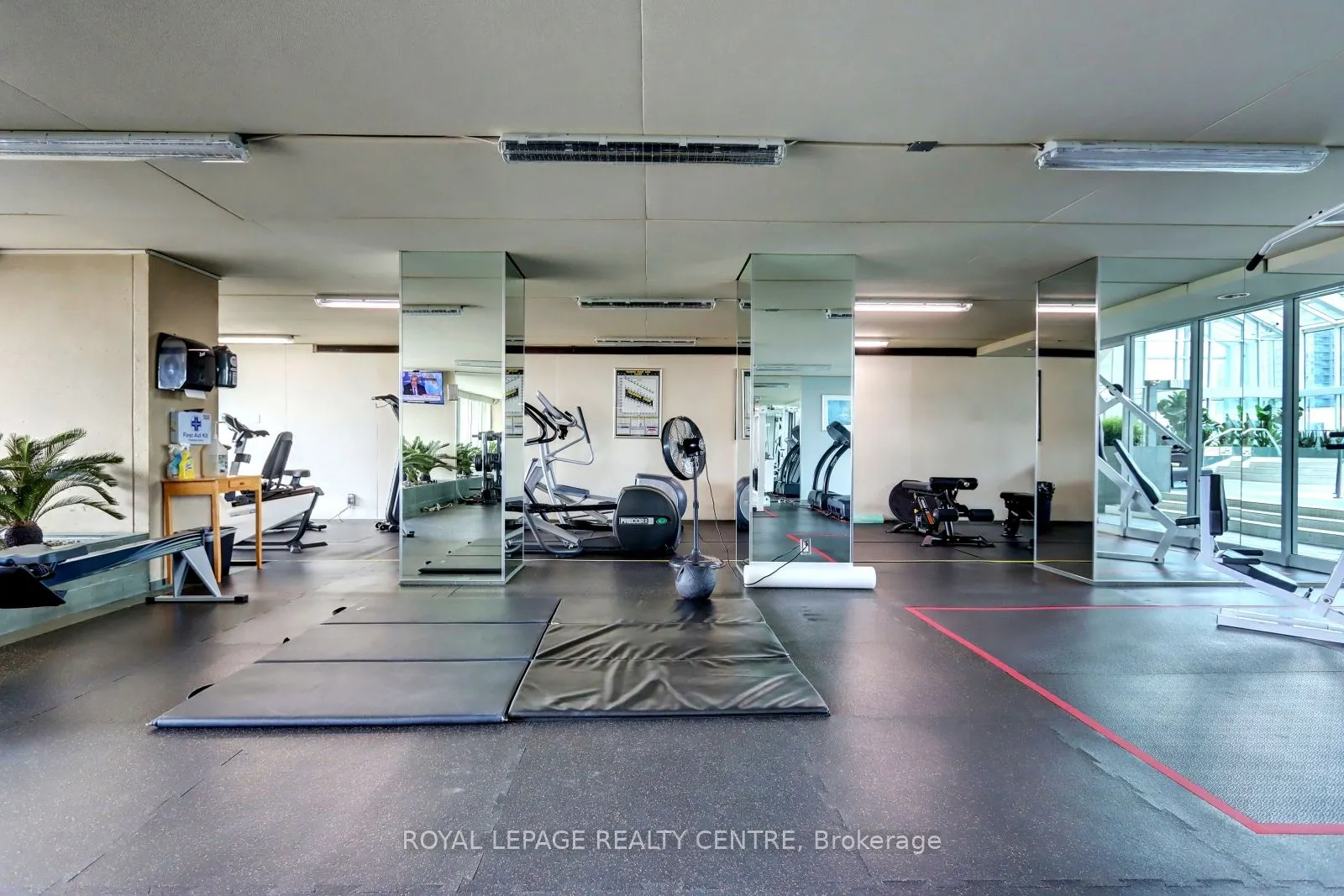 480 Queens Quay W, #401W